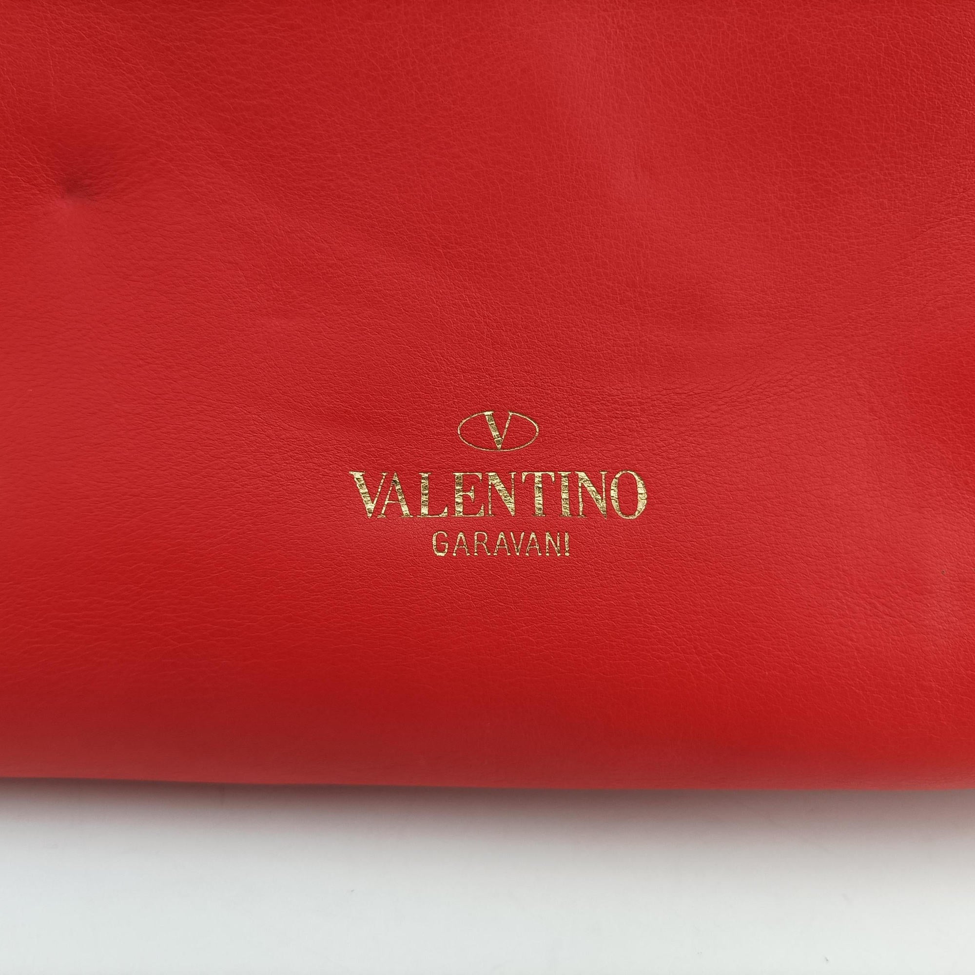 Pre-owned Valentino Rockstud Red Leather  shoulderbag | stylenewstar