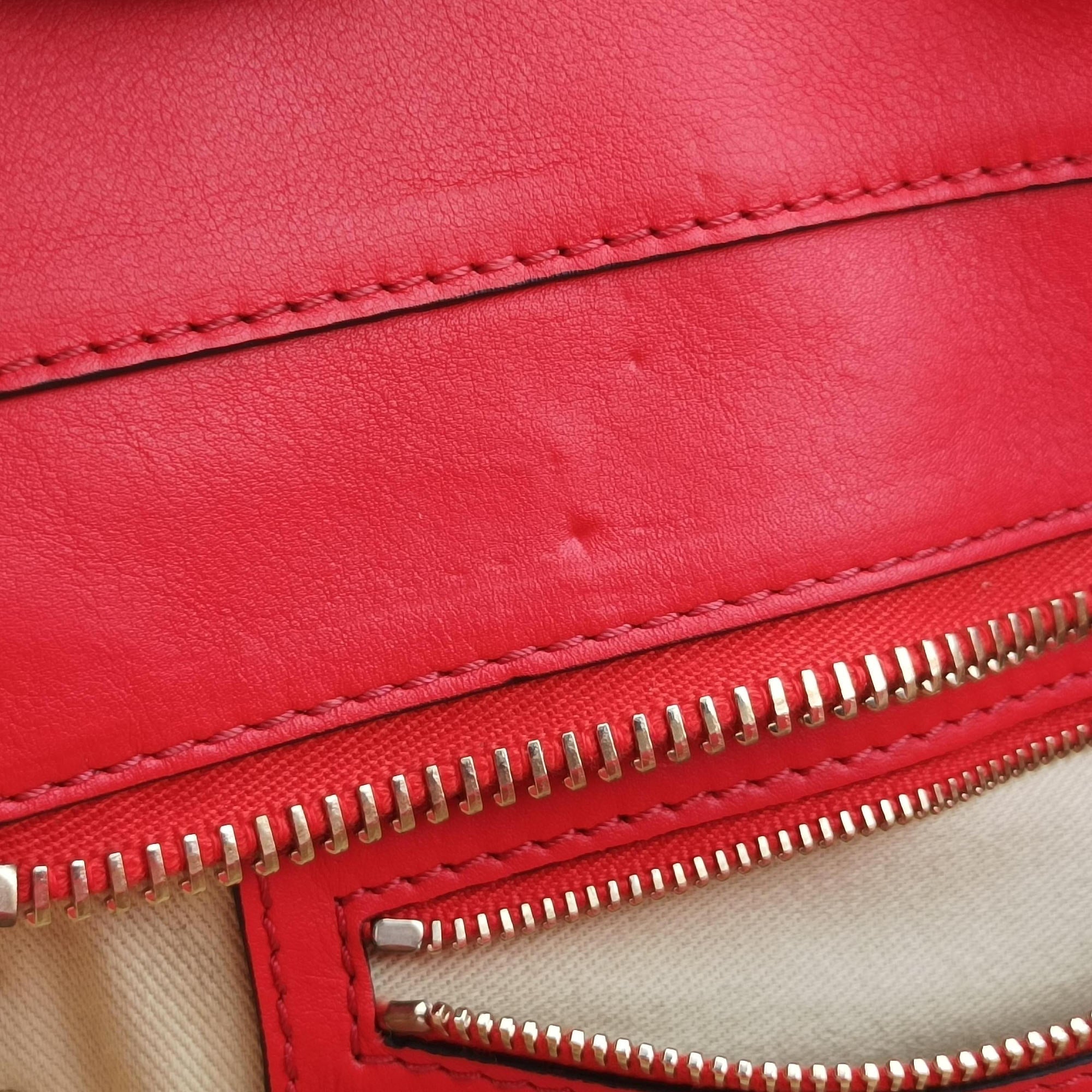 Pre-owned Valentino Rockstud Red Leather  shoulderbag | stylenewstar