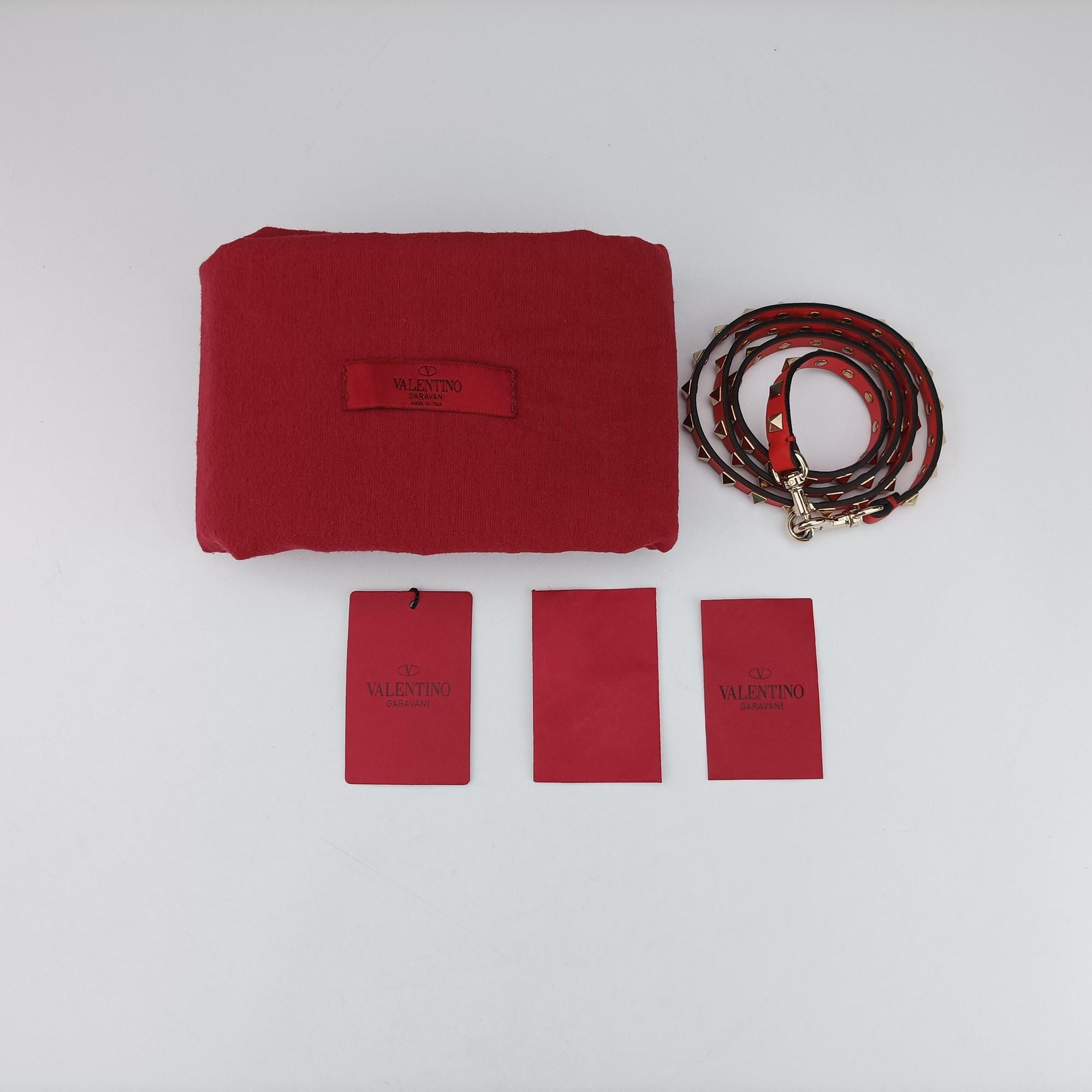 Pre-owned Valentino Rockstud Red Leather  shoulderbag | stylenewstar