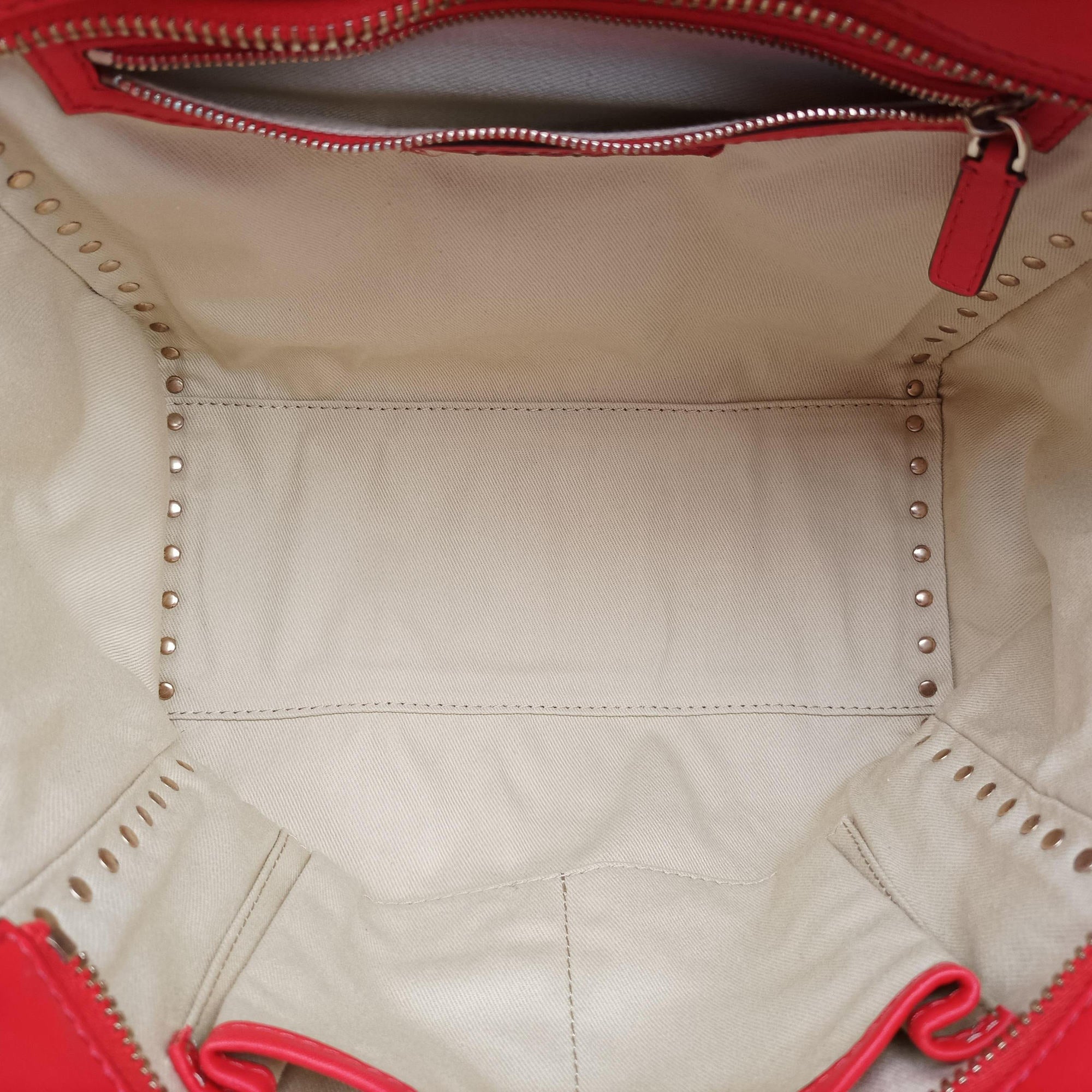 Pre-owned Valentino Rockstud Red Leather  shoulderbag | stylenewstar