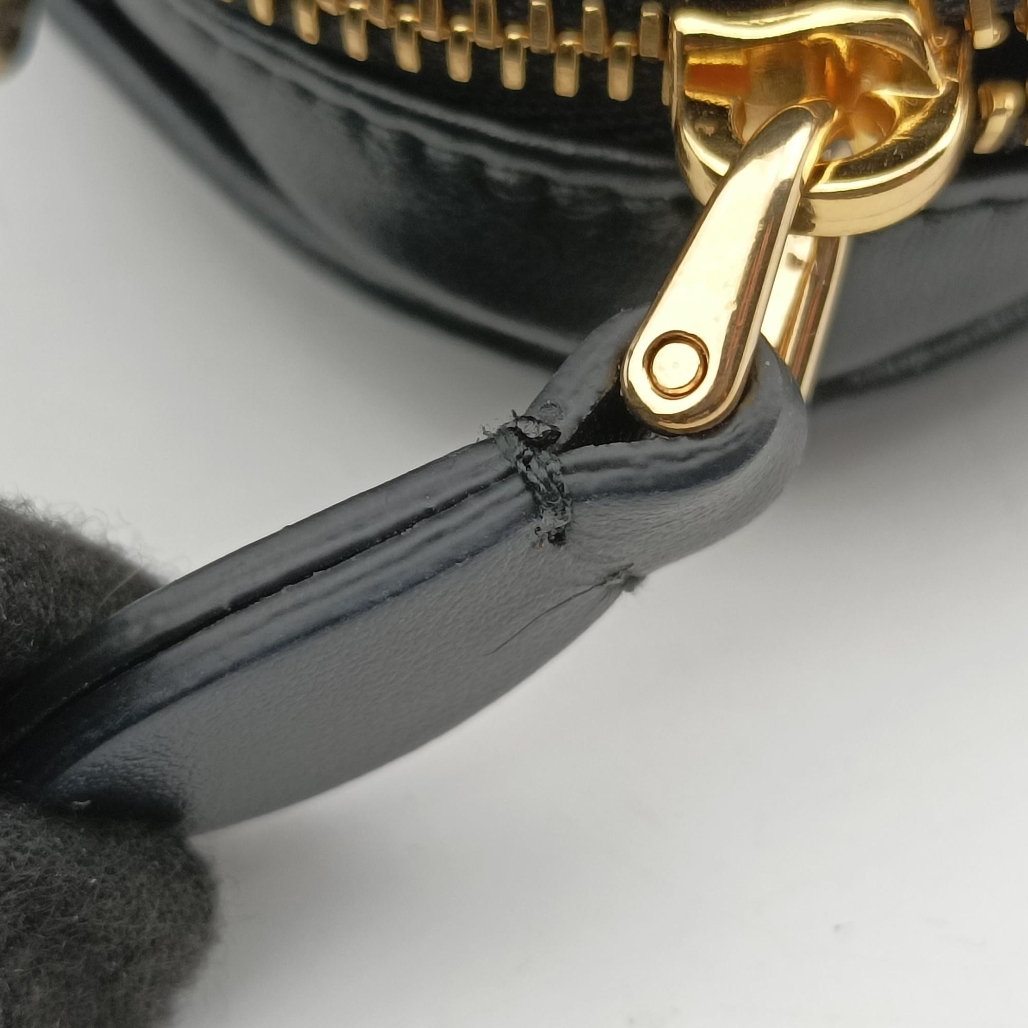 Pre-owned Miu Miu logo Black leather  bum bag/waist bag | stylenewstar