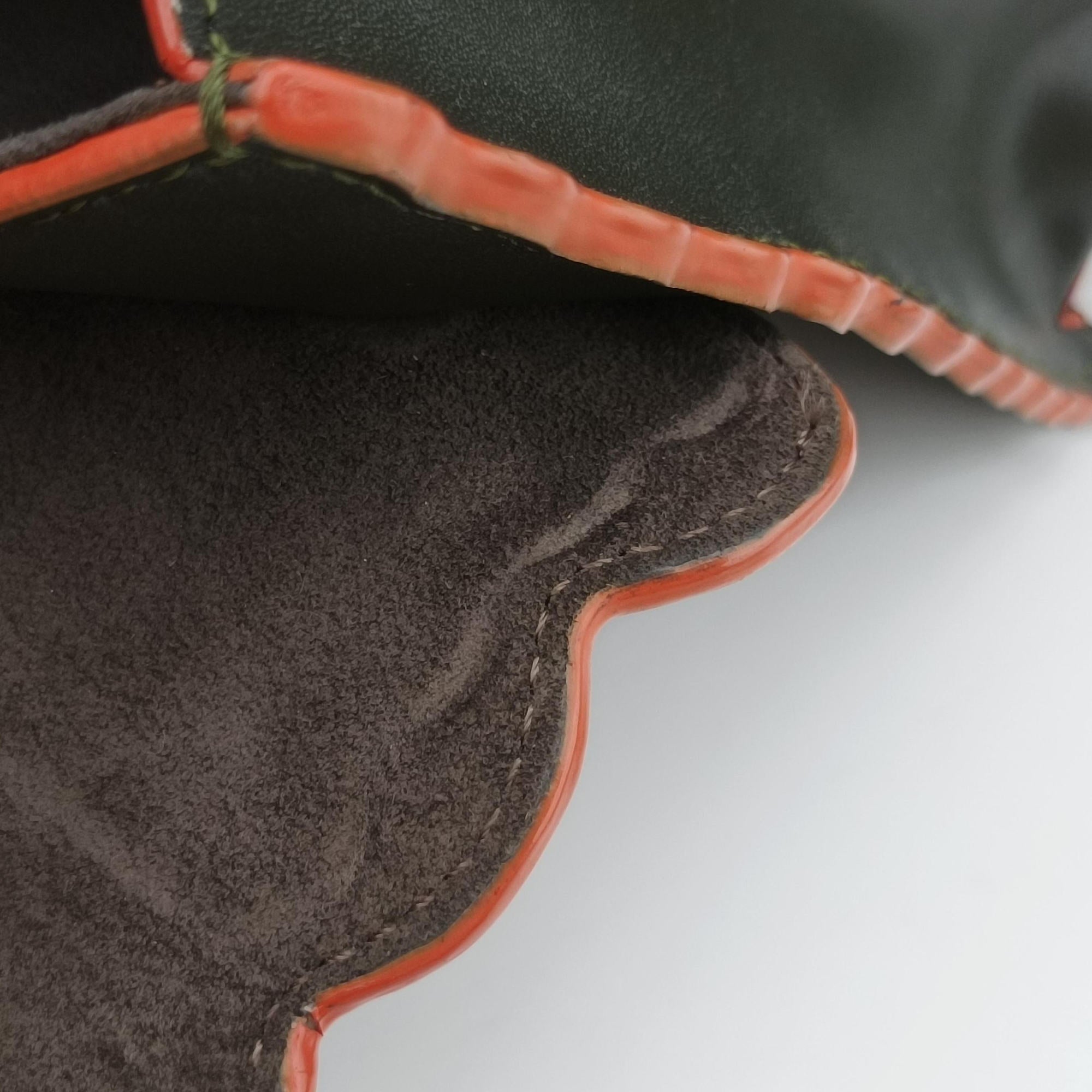 Secondhand Fendi KAN I Green Leather 8BT283 shoulderbag | stylenewstar