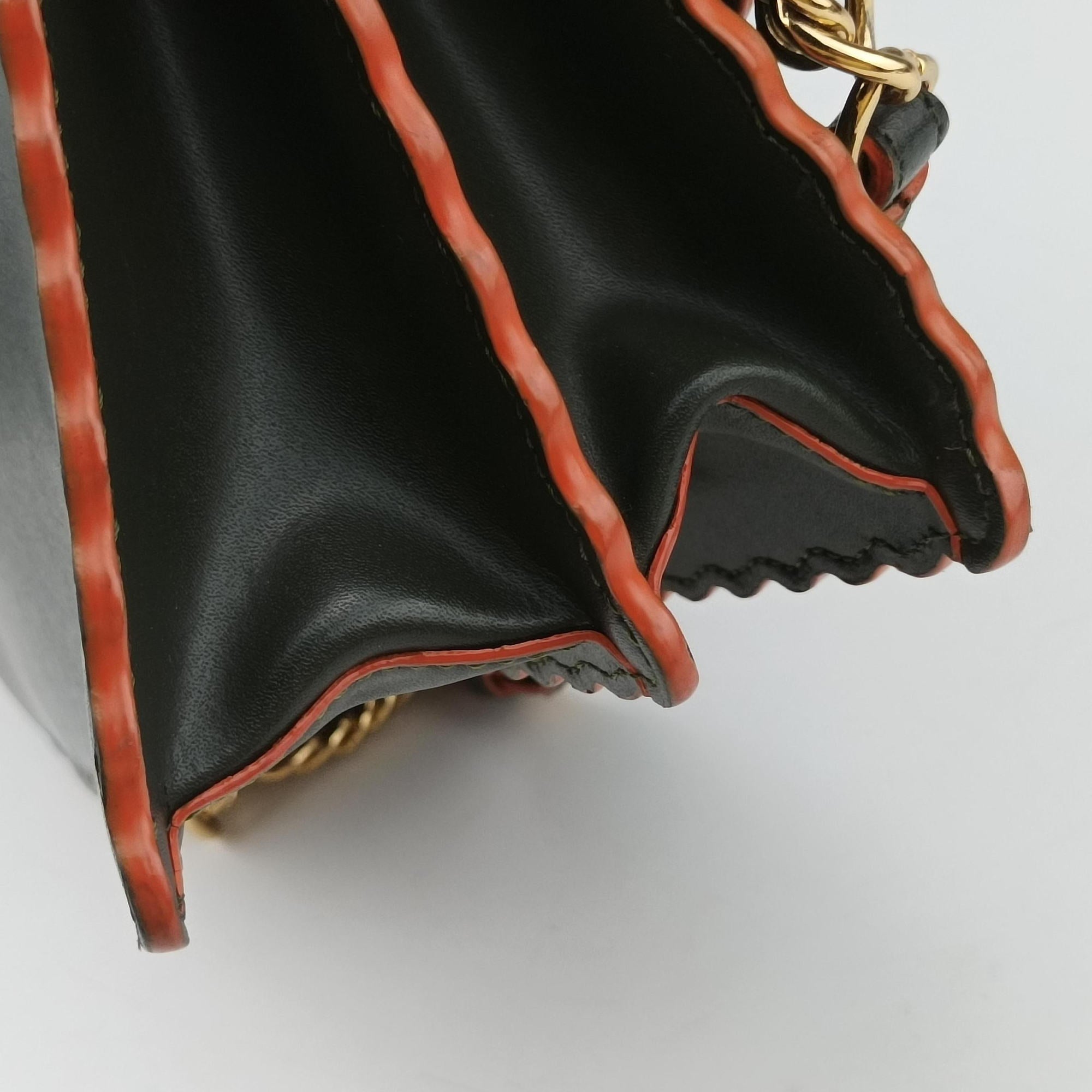 Secondhand Fendi KAN I Green Leather 8BT283 shoulderbag | stylenewstar