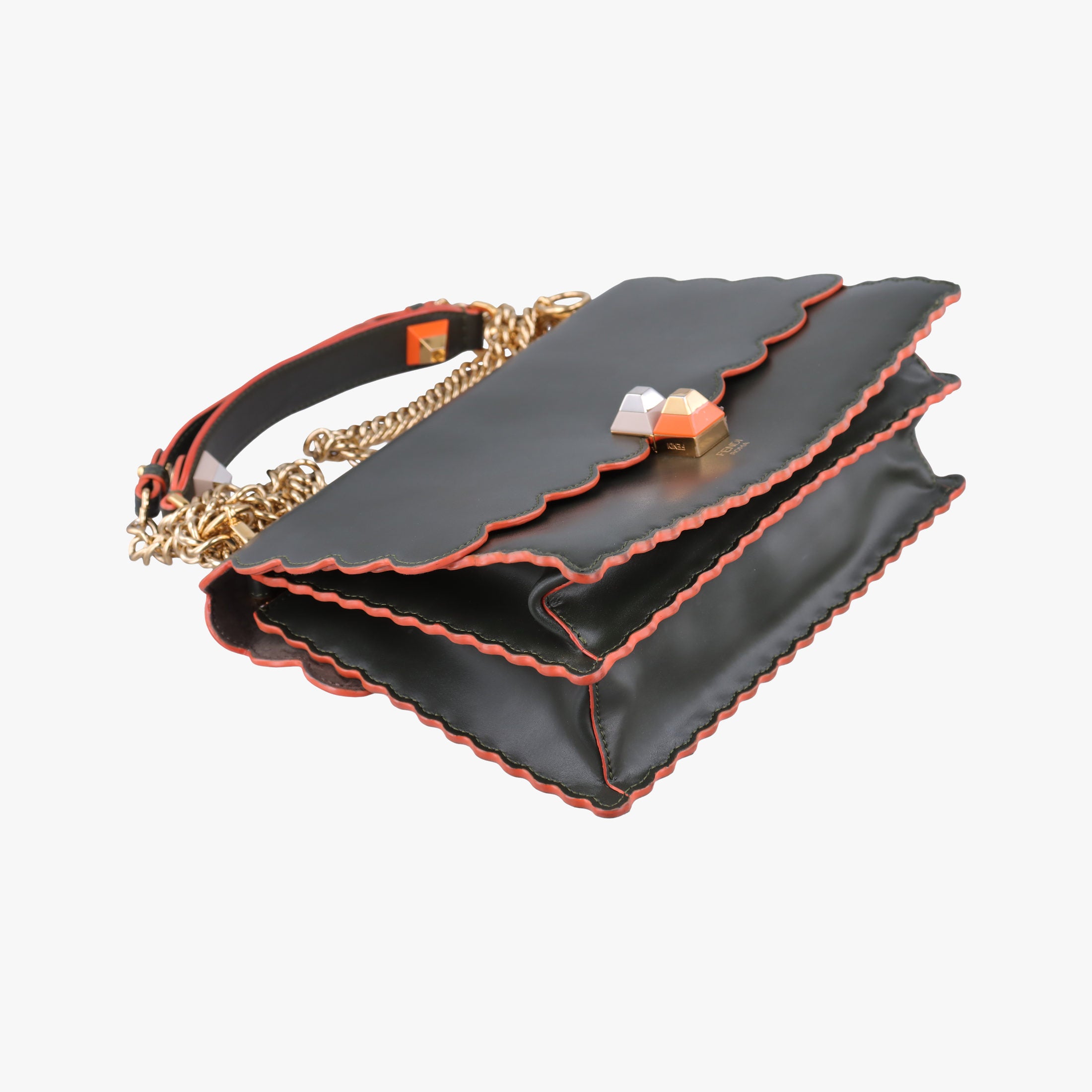 Secondhand Fendi KAN I Green Leather 8BT283 shoulderbag | stylenewstar
