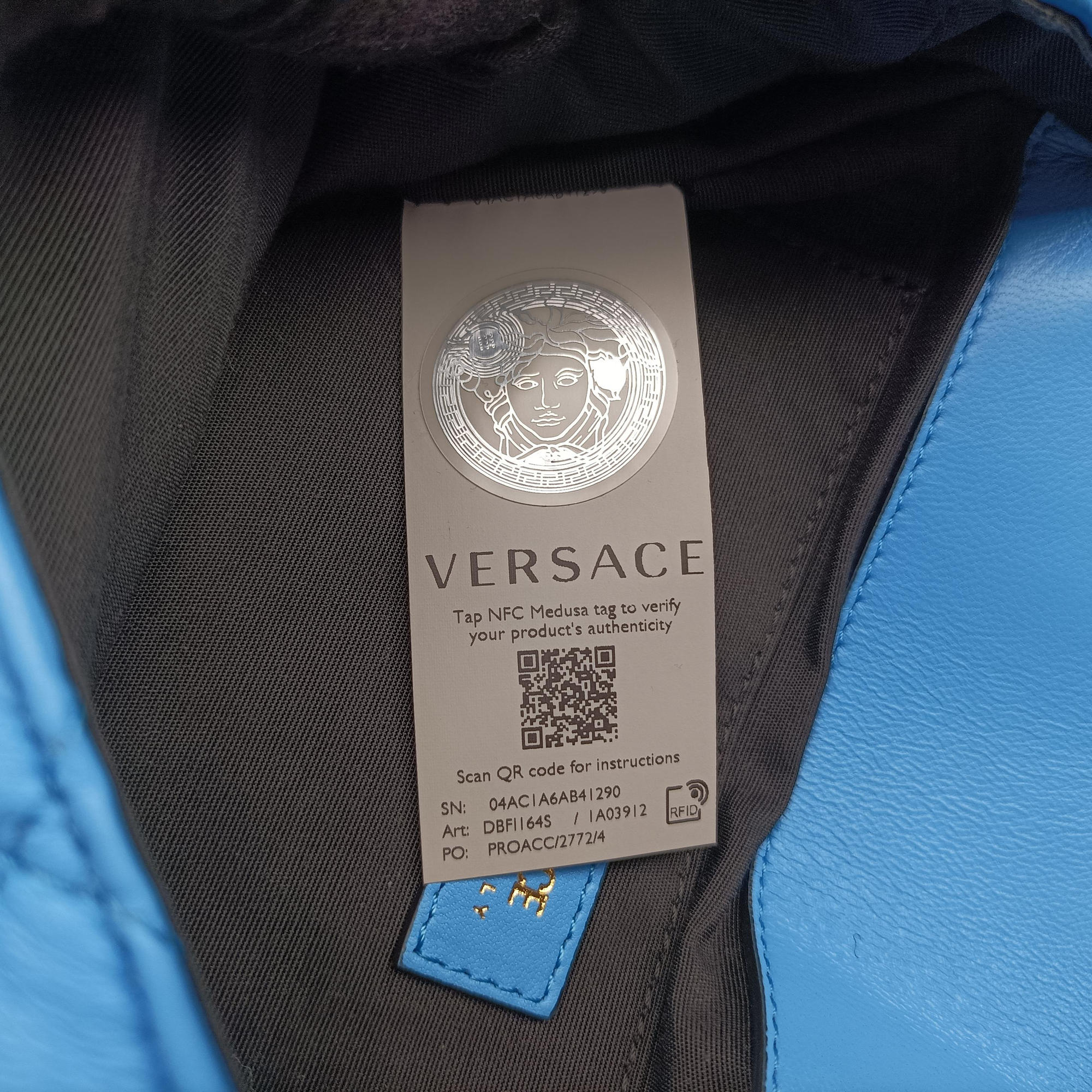 Pre-owned VERSACE Medusa Blue Leather  shoulderbag | stylenewstar