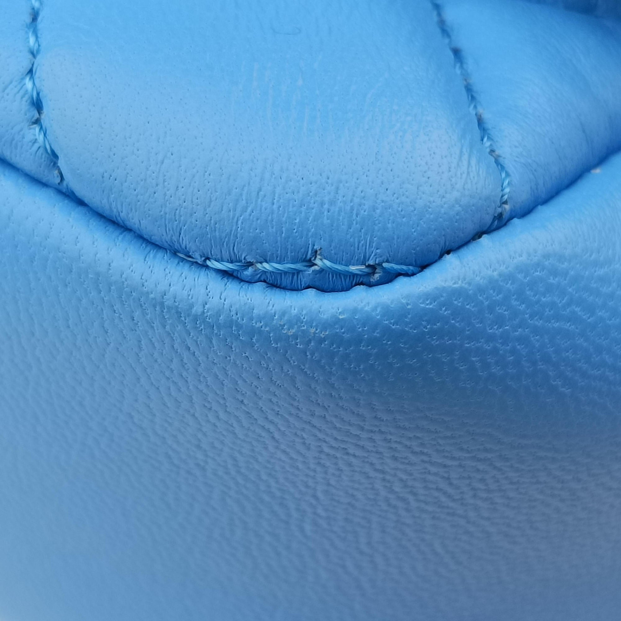 Pre-owned VERSACE Medusa Blue Leather  shoulderbag | stylenewstar