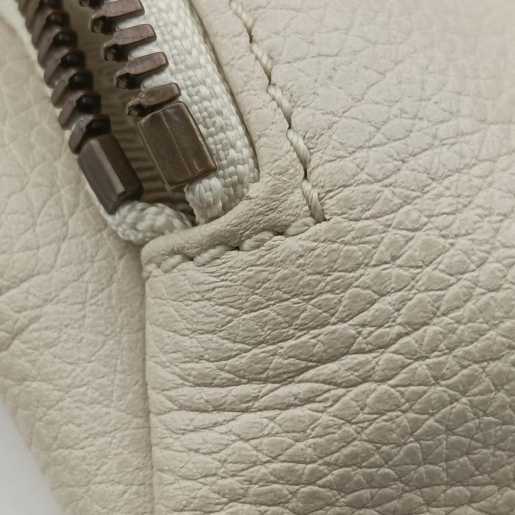 Vintage Gucci Print White Leather 527792 bum bag/waist bag | stylenewstar