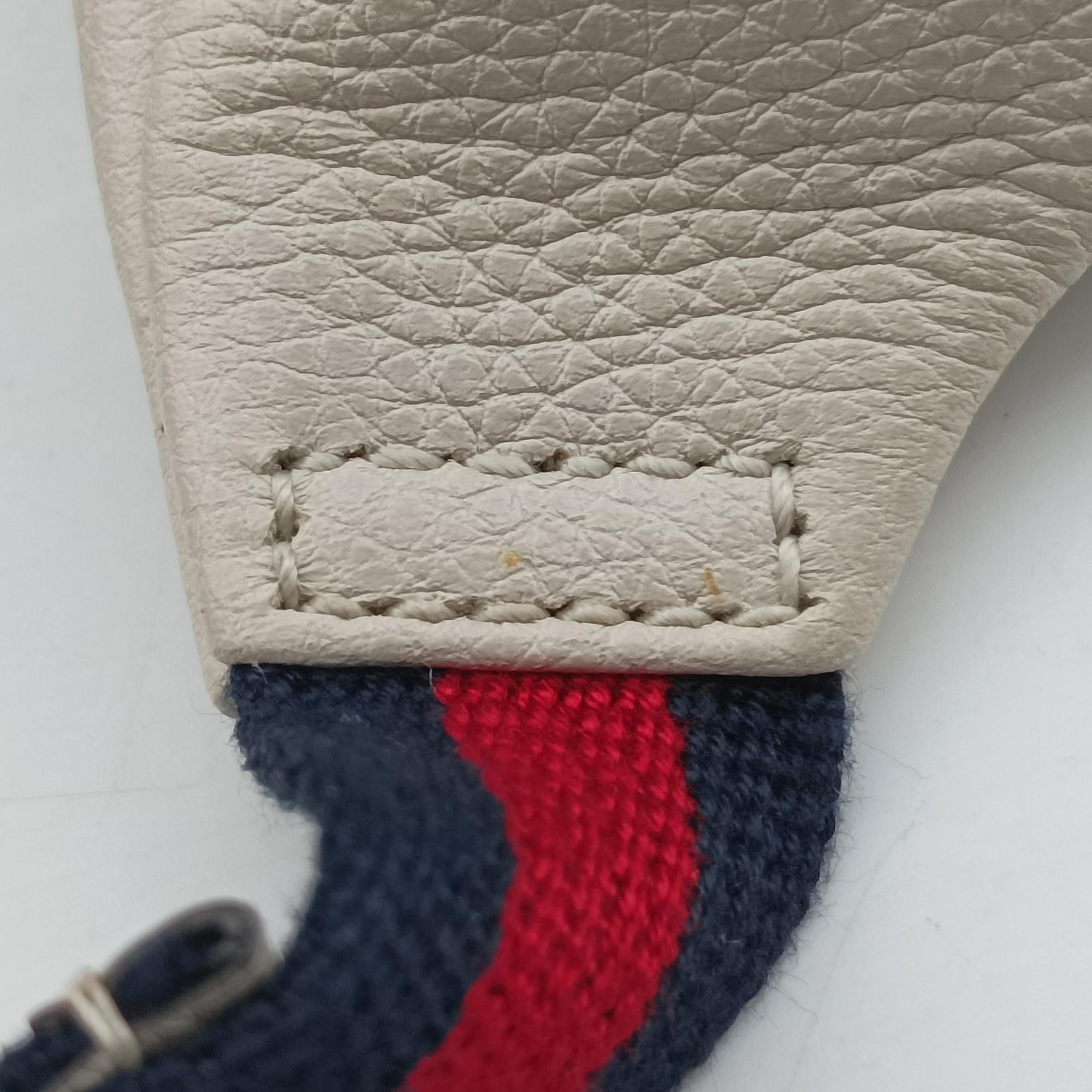 Vintage Gucci Print White Leather 527792 bum bag/waist bag | stylenewstar