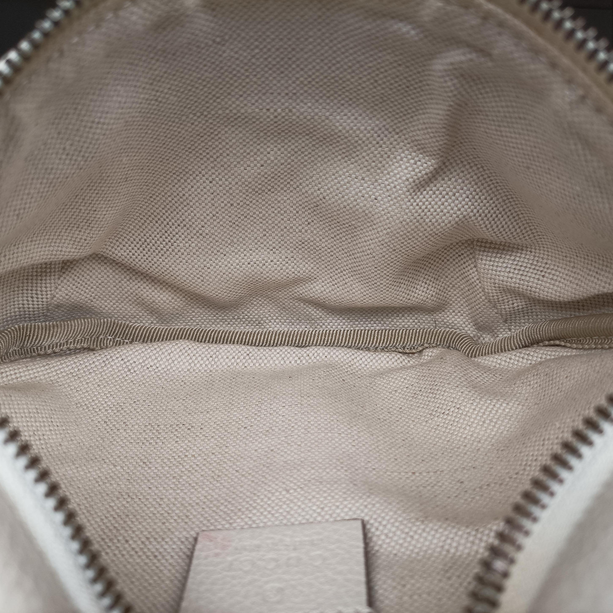 Vintage Gucci Print White Leather 527792 bum bag/waist bag | stylenewstar