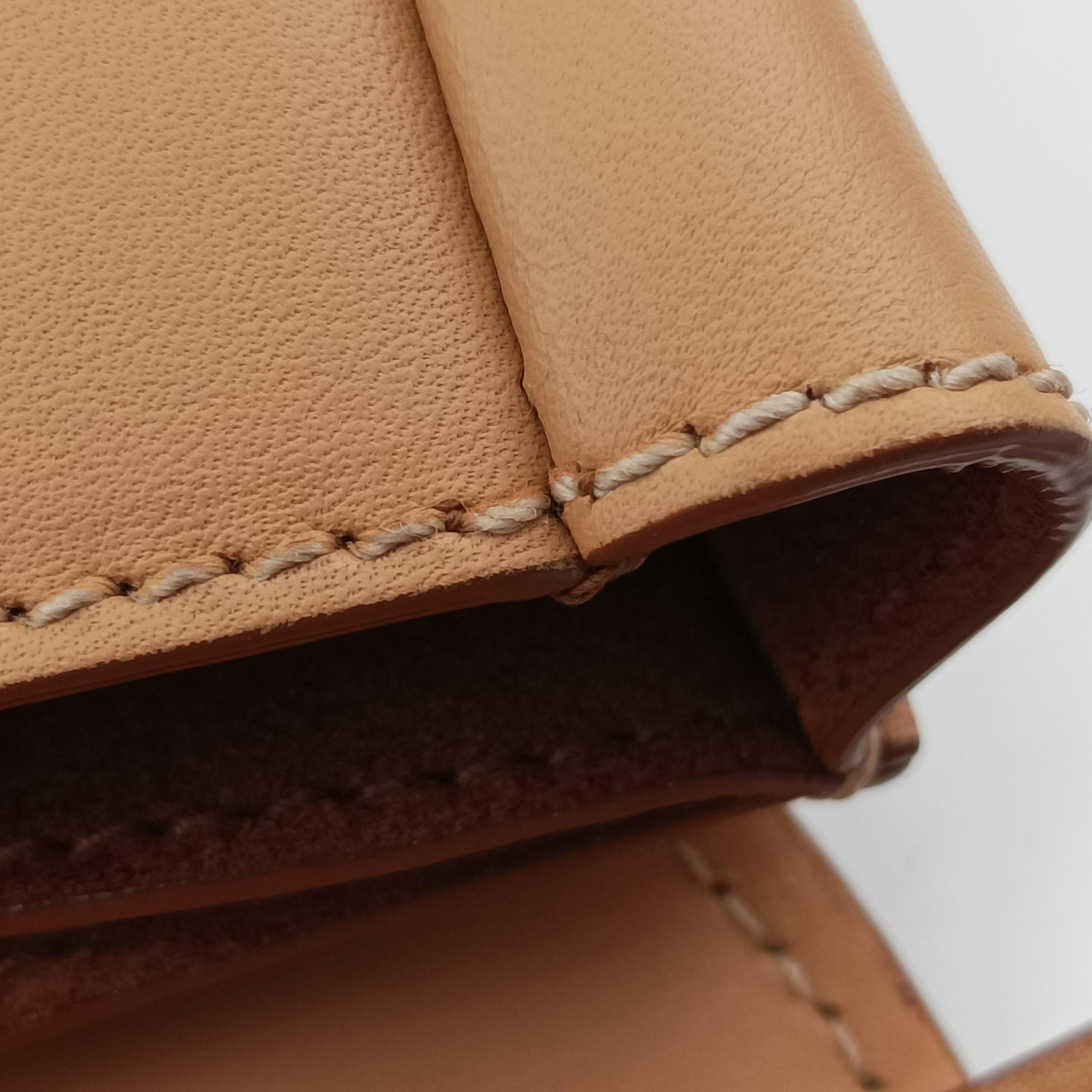 Pre-owned Yves Saint Laurent KAIA small Beige Leather 623097 shoulderbag | stylenewstar
