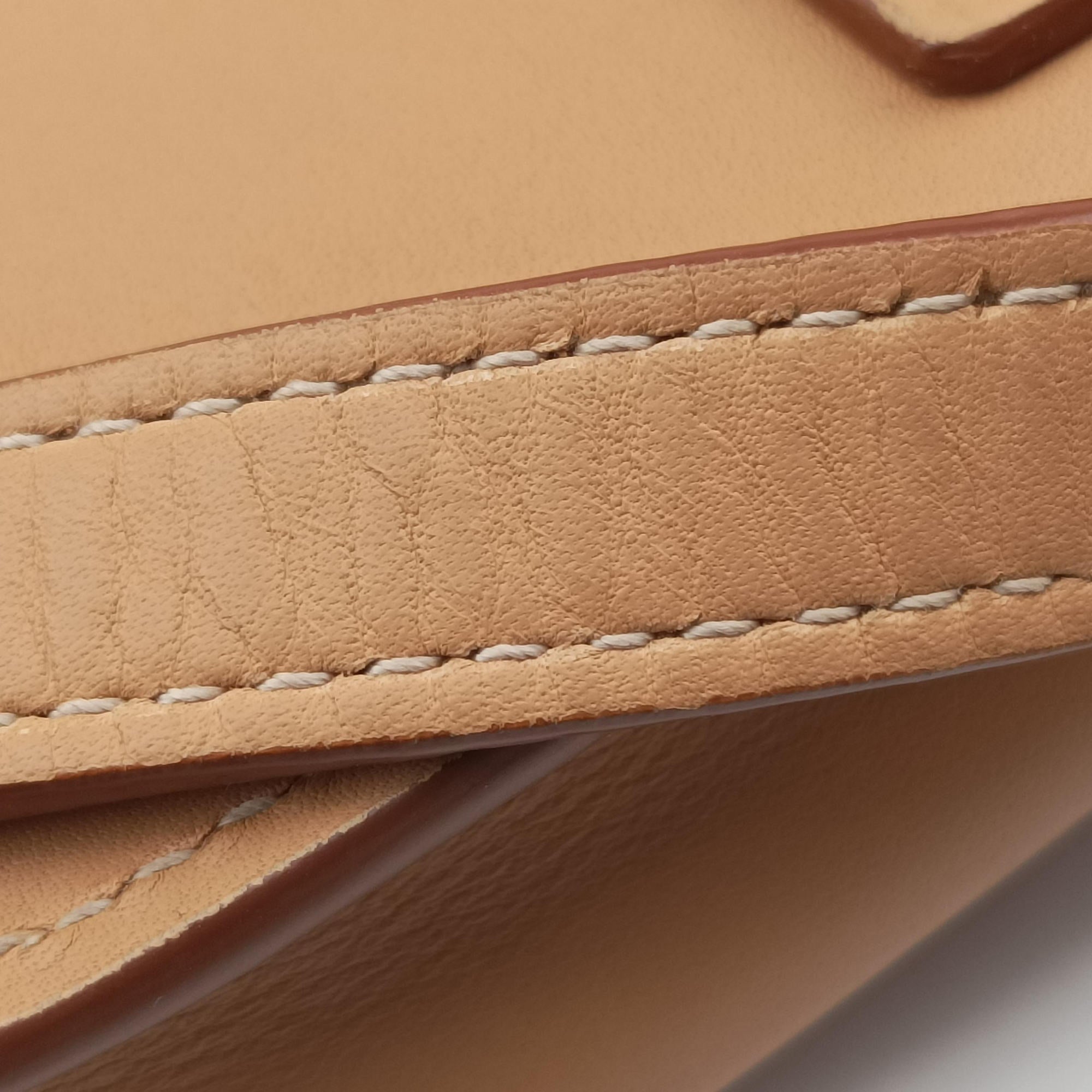 Pre-owned Yves Saint Laurent KAIA small Beige Leather 623097 shoulderbag | stylenewstar