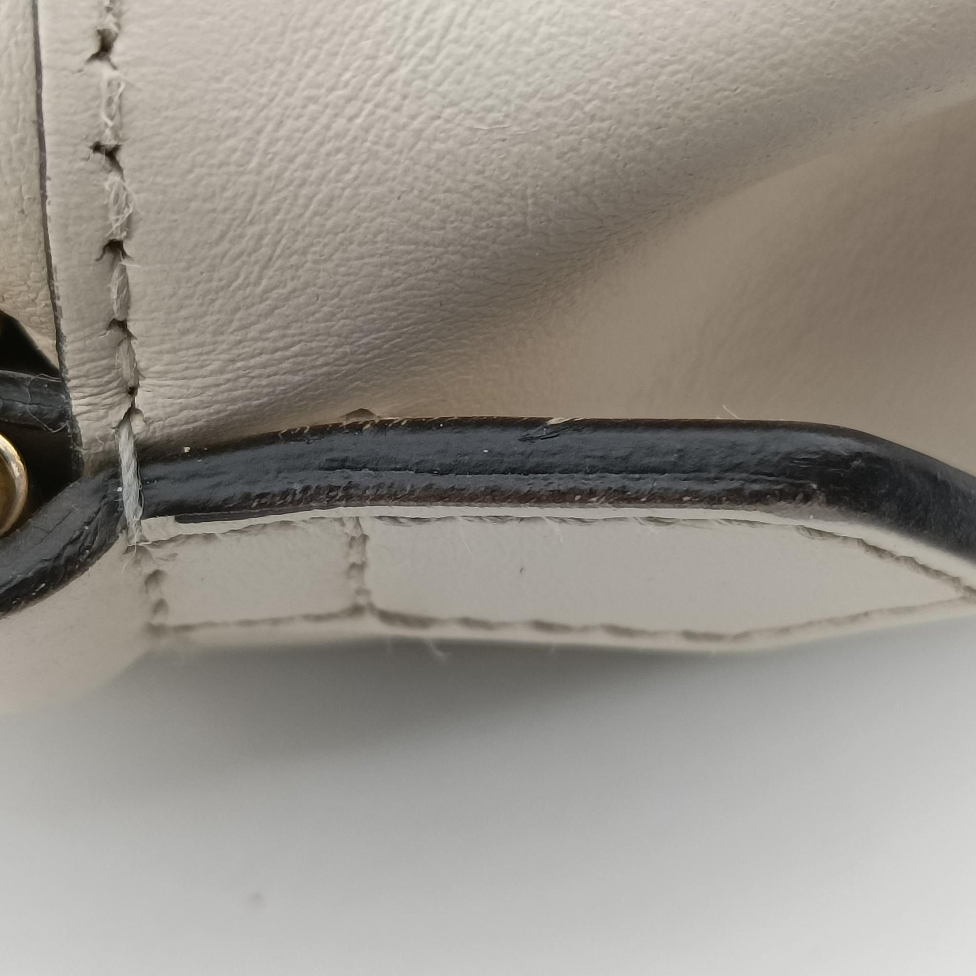 Vintage Gucci GG Marmont White Leather 447632 shoulderbag | stylenewstar