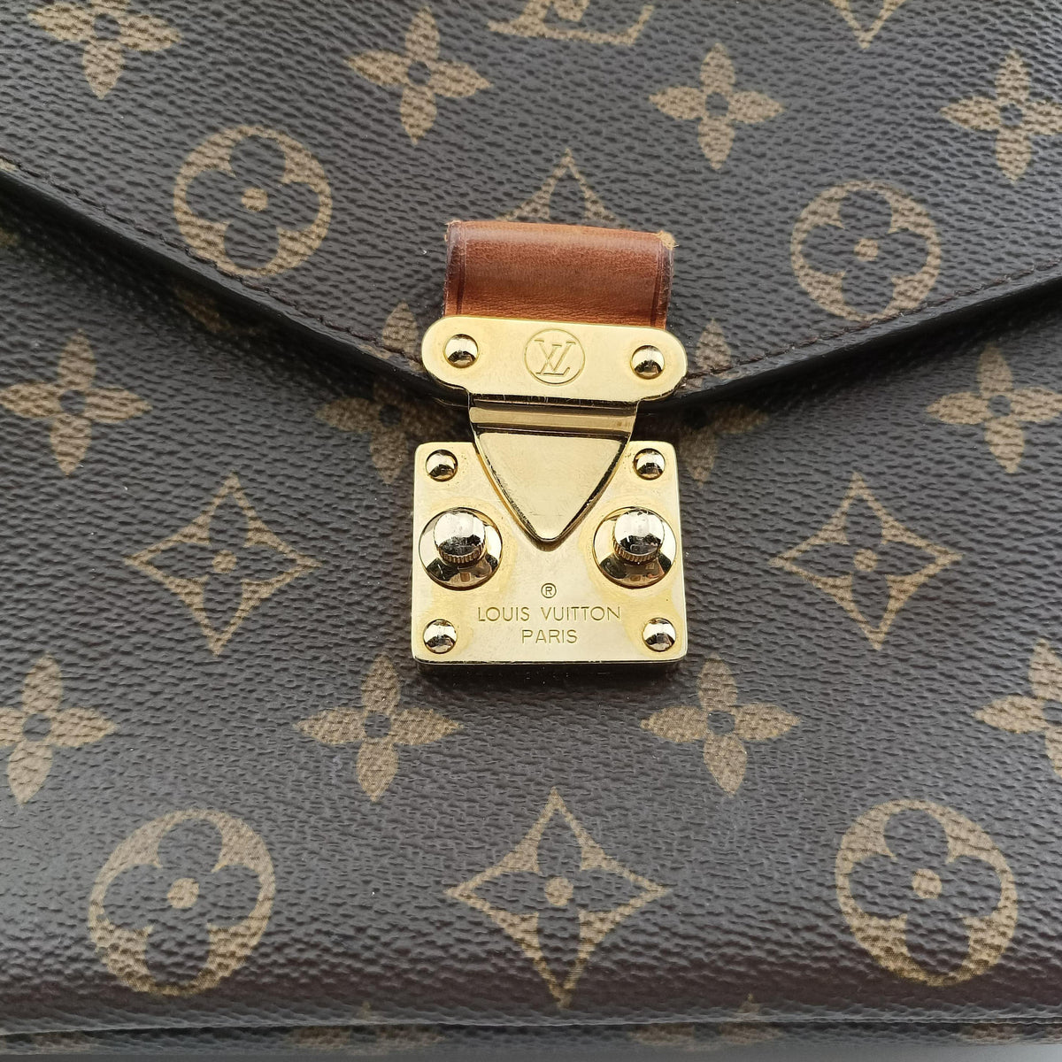 Pre-owned Louis Vuitton Pochette Metis MM Brown Monogram Canvas M44875 shoulderbag | stylenewstar