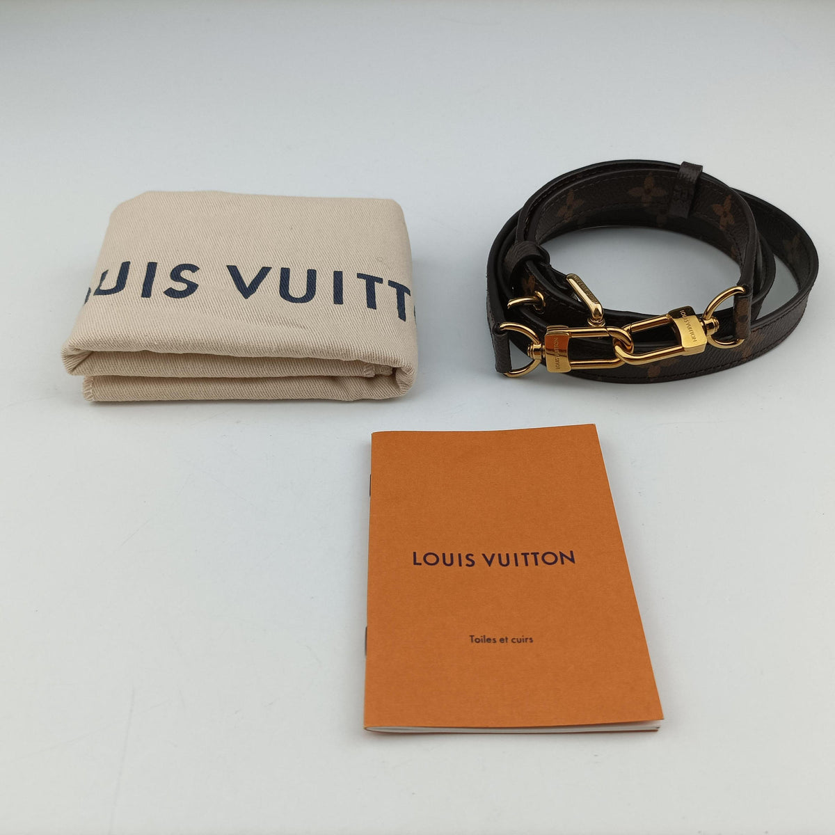 Pre-owned Louis Vuitton Pochette Metis MM Brown Monogram Canvas M44875 shoulderbag | stylenewstar