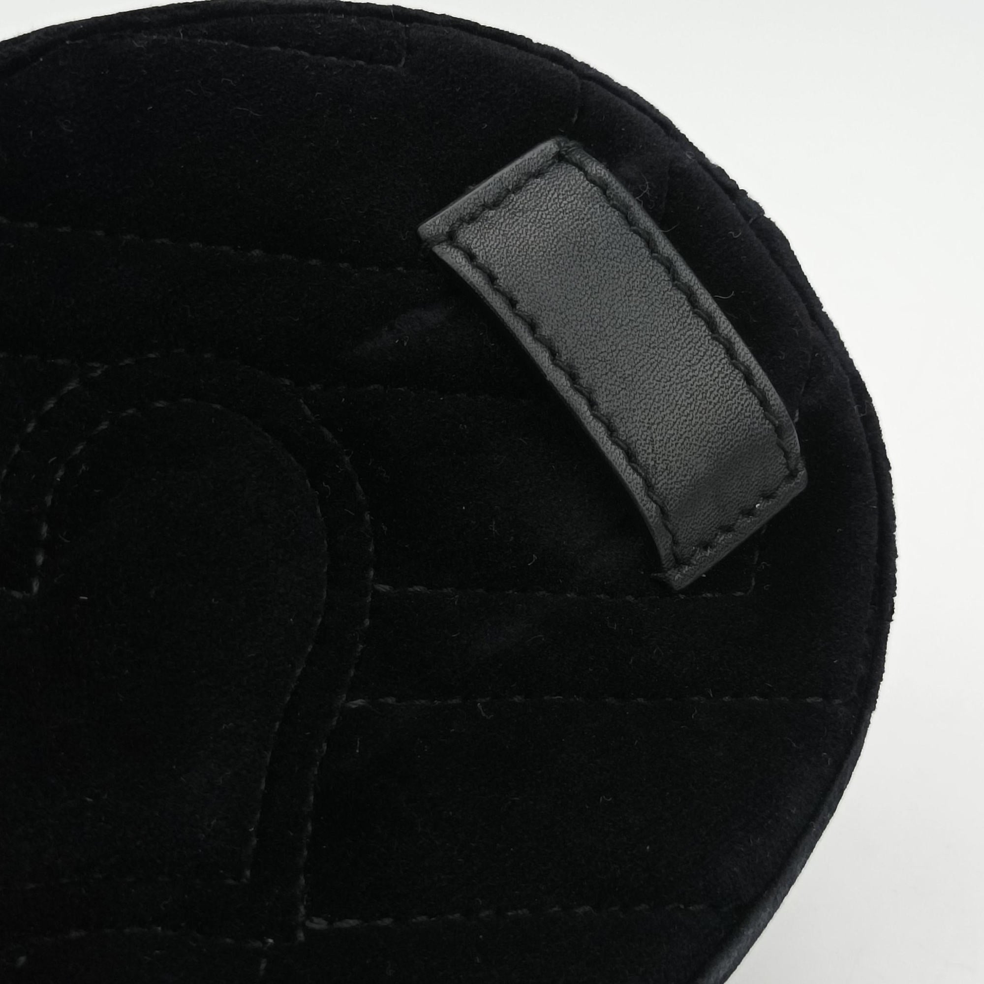 Pre-owned Gucci GG Marmont Black velour 476434 bum bag/waist bag | stylenewstar
