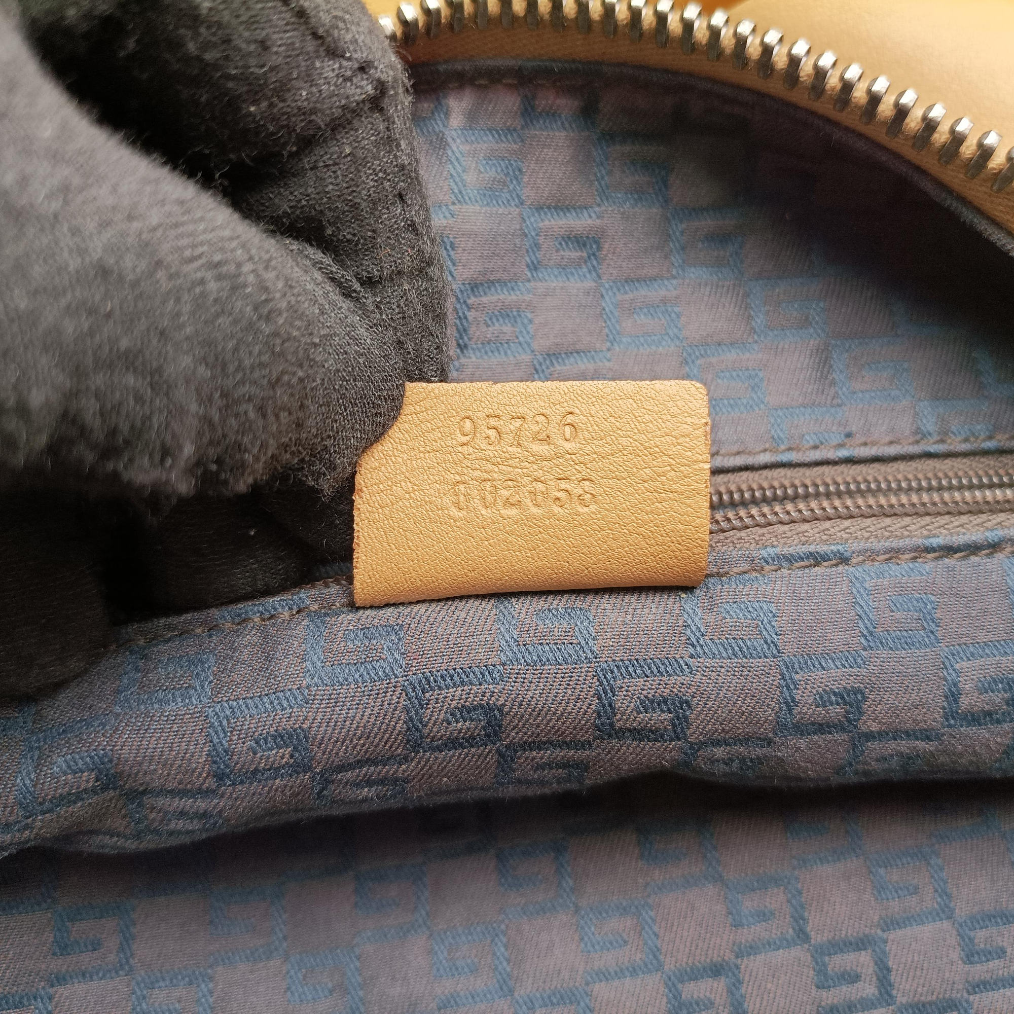 Secondhand Gucci Hobo Brown leather 95726 handbag | stylenewstar