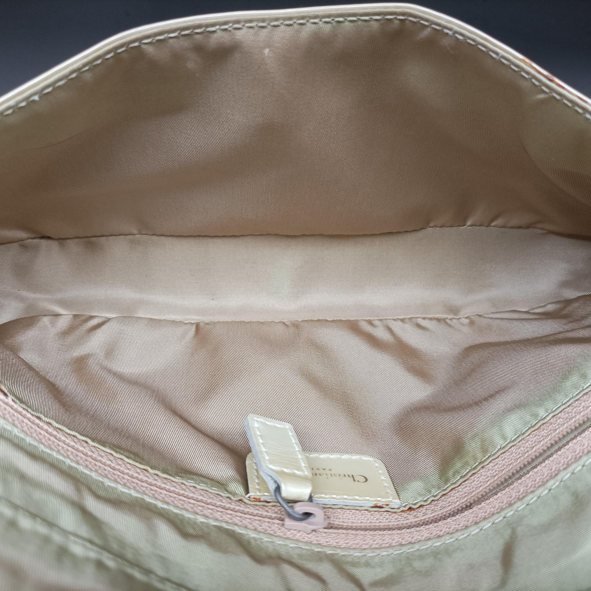 Pre-owned Christian Dior Maris Pearl White leather  shoulderbag | stylenewstar