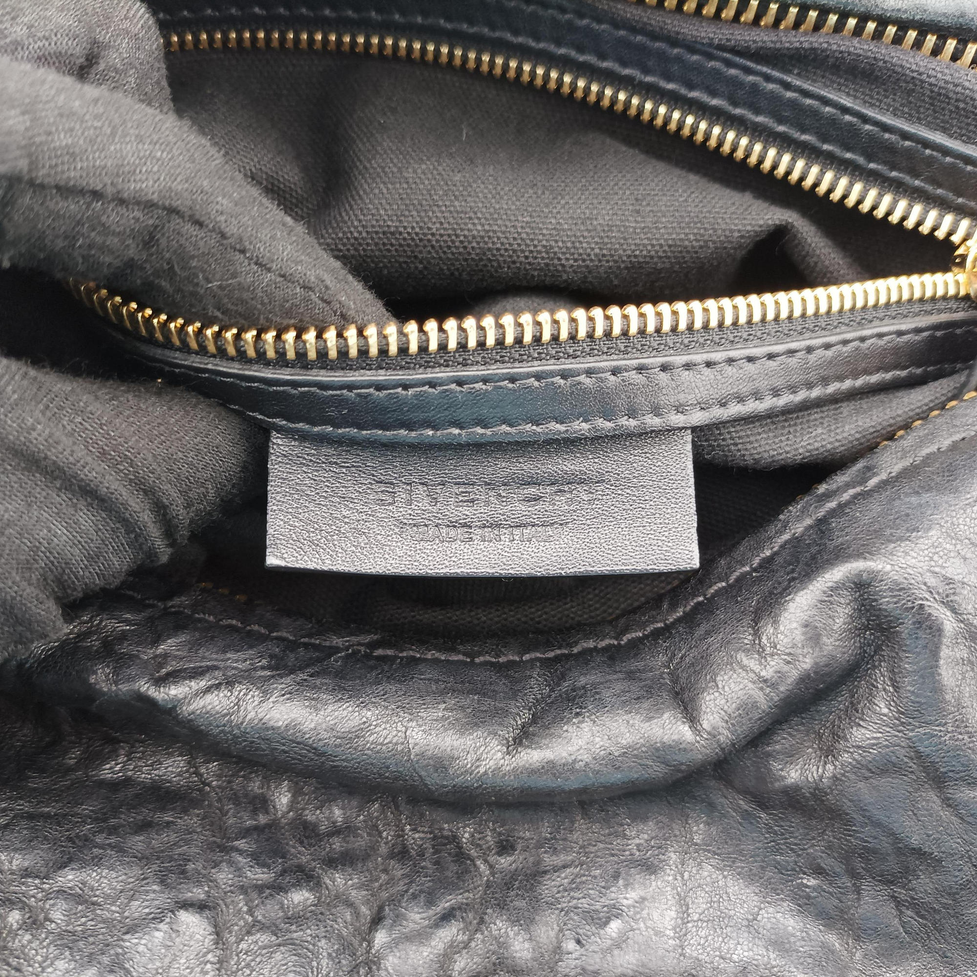 Pre-owned Givenchy Pandora Black Leather  shoulderbag | stylenewstar