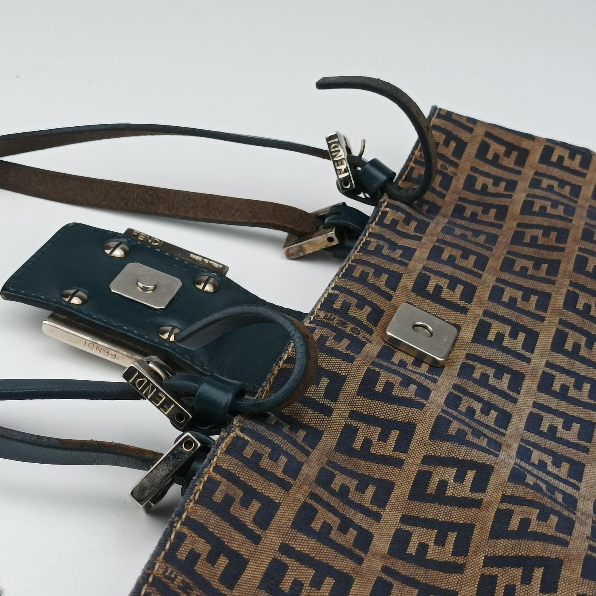 Pre-owned Fendi Zucchino Navy×Brown canvas×leather 8BR616 shoulderbag | stylenewstar
