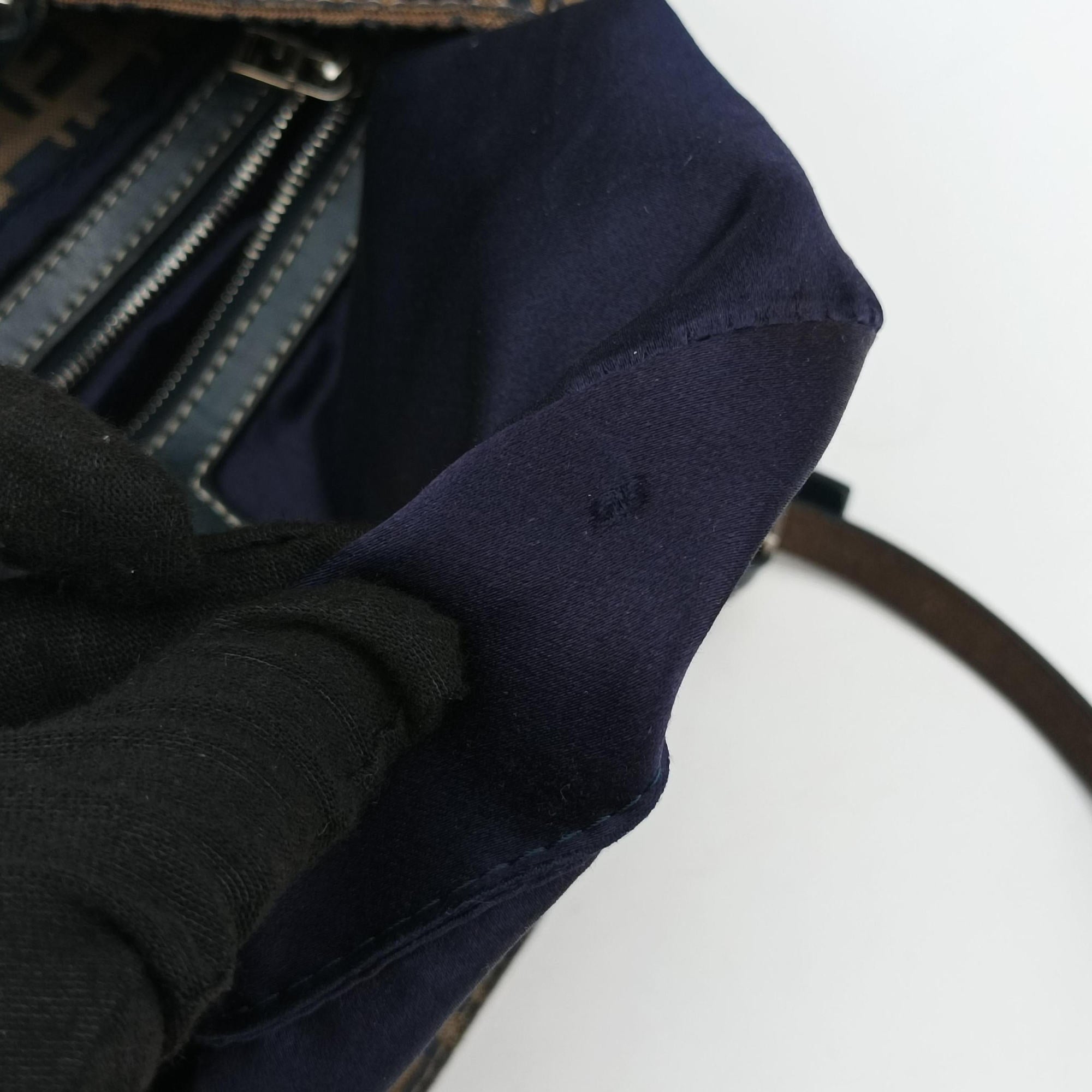 Pre-owned Fendi Zucchino Navy×Brown canvas×leather 8BR616 shoulderbag | stylenewstar