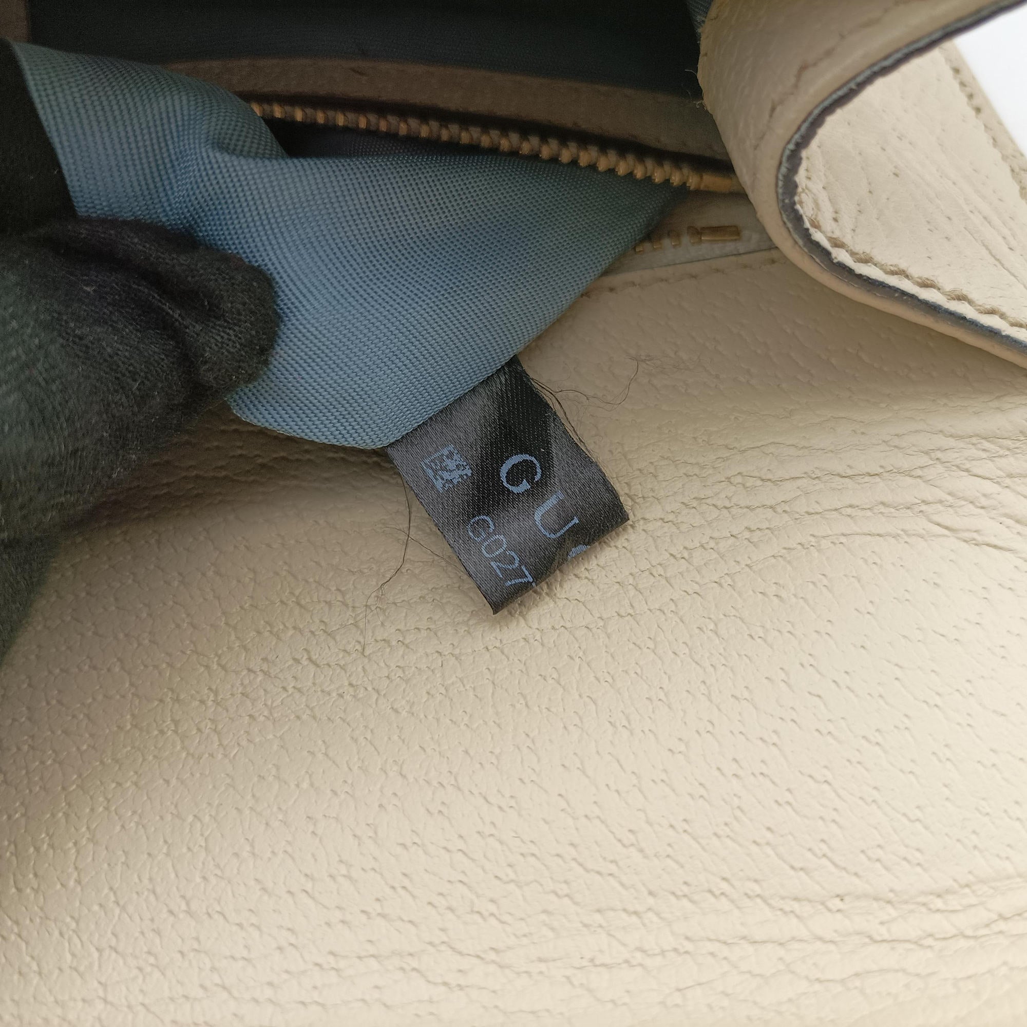 Secondhand Gucci Sylvie Ivory×Navy×Red Leather 524405 shoulderbag | stylenewstar
