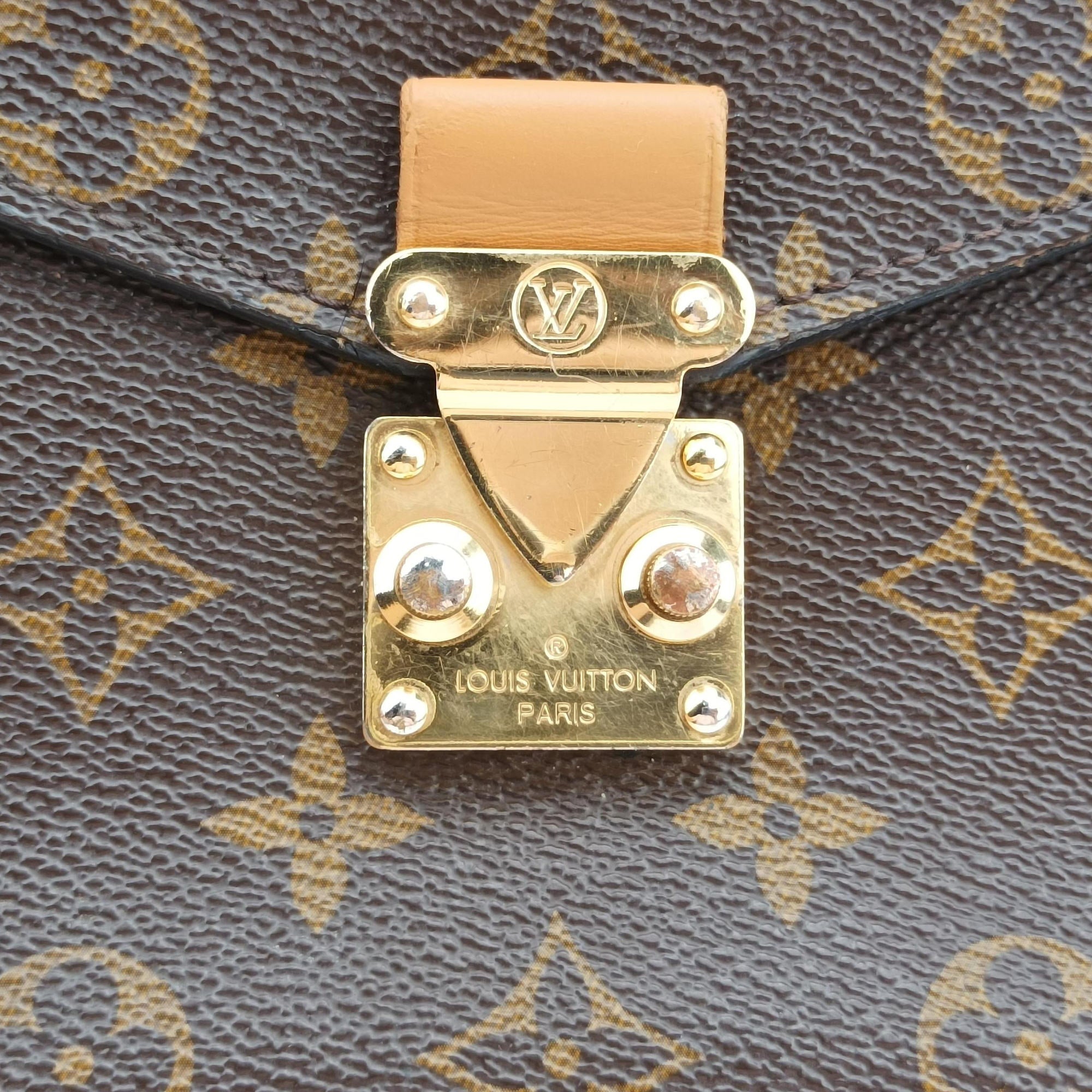 Vintage Louis Vuitton Pochette Metis MM Brown Monogram Canvas M44875 shoulderbag | stylenewstar