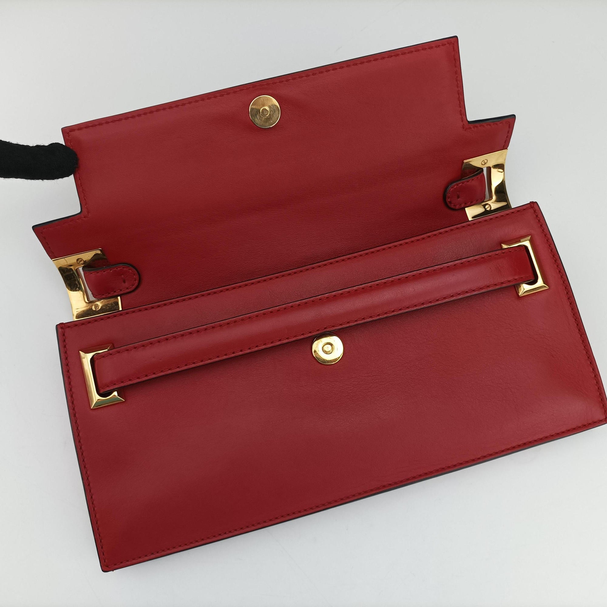 Pre-owned Valentino My Rockstud Red Leather  shoulderbag | stylenewstar
