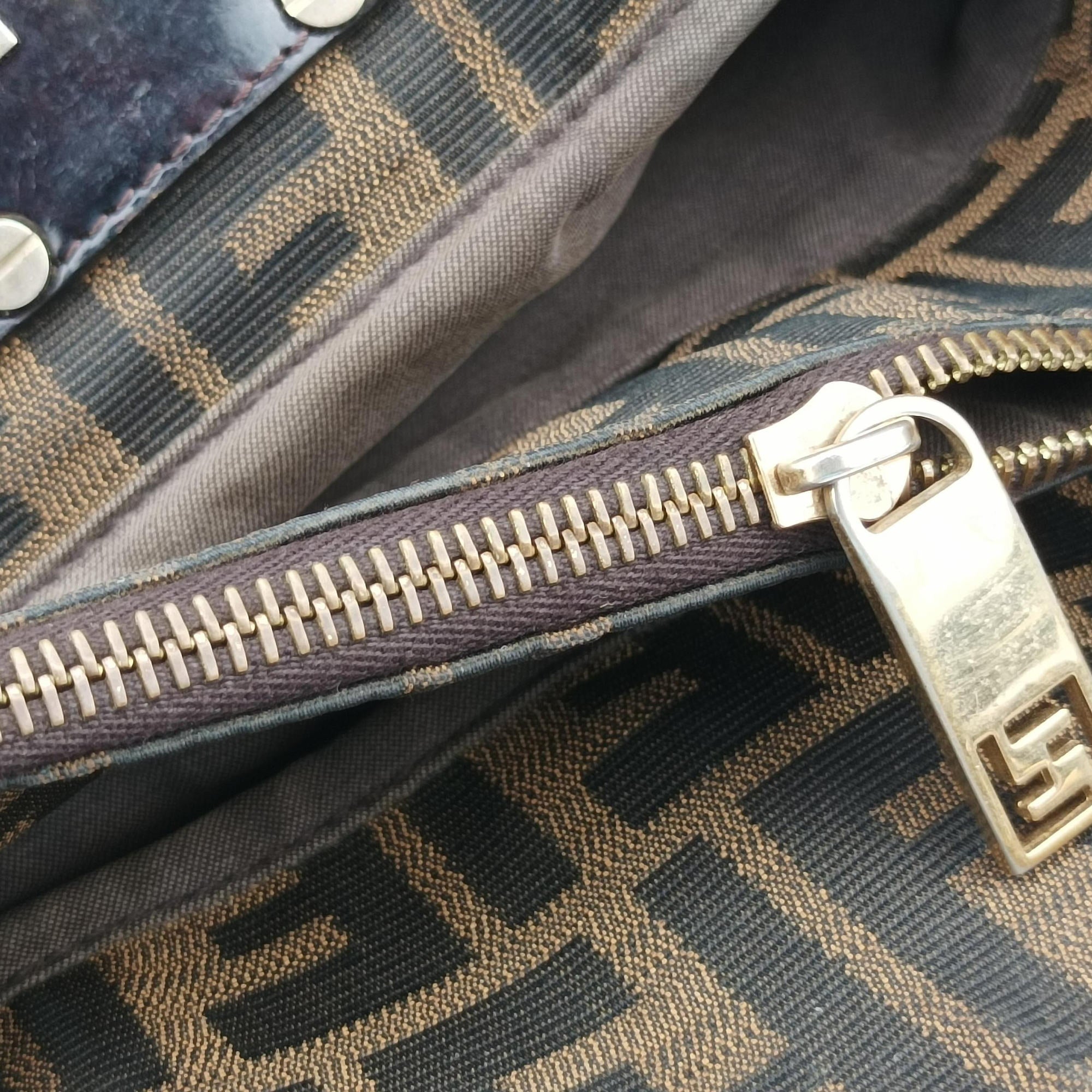 Pre-owned Fendi Mia Brown canvas 8BR616 shoulderbag | stylenewstar
