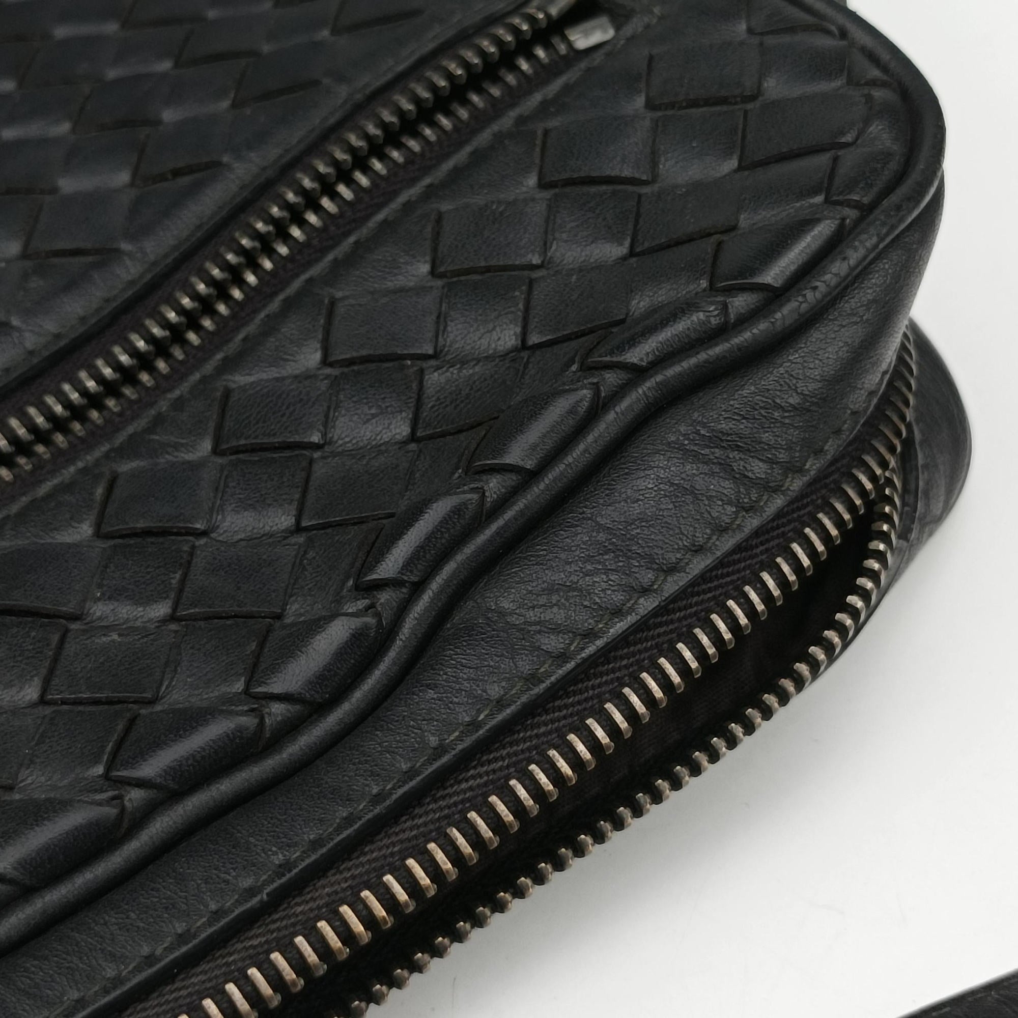 Pre-owned Bottega Veneta Intrecciato Black lambskin  shoulderbag | stylenewstar