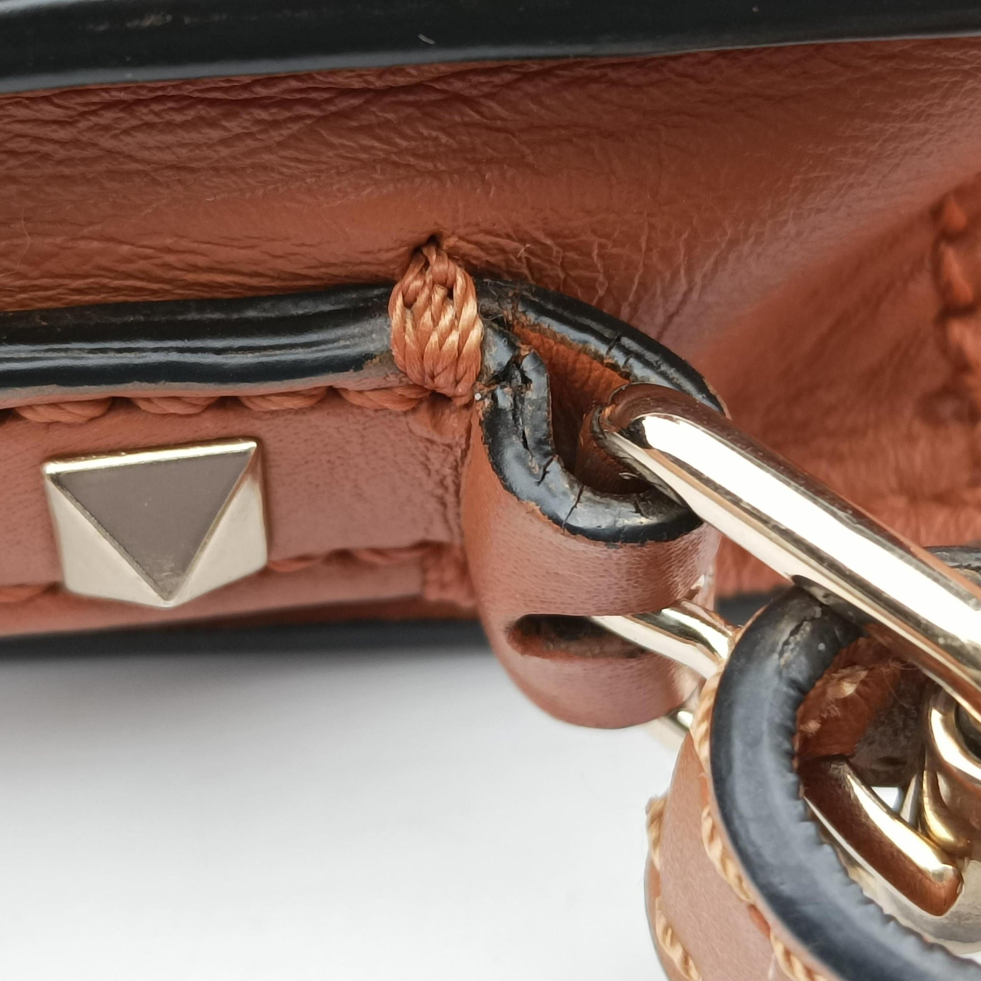 Pre-owned Valentino Rockstud Brown Leather  shoulderbag | stylenewstar