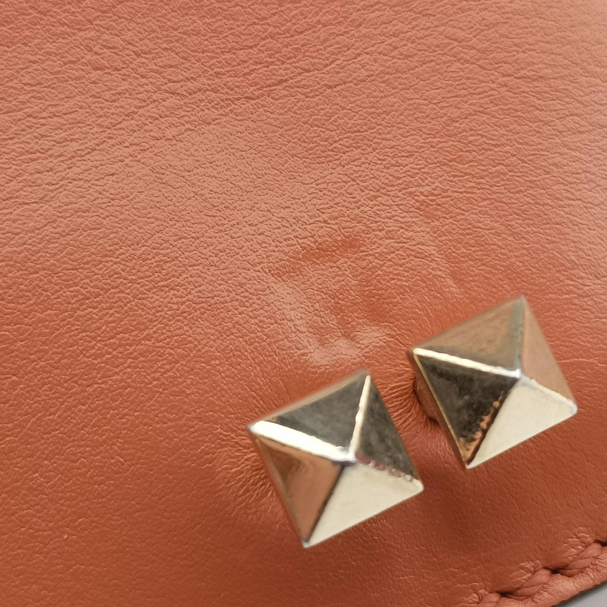 Pre-owned Valentino Rockstud Brown Leather  shoulderbag | stylenewstar