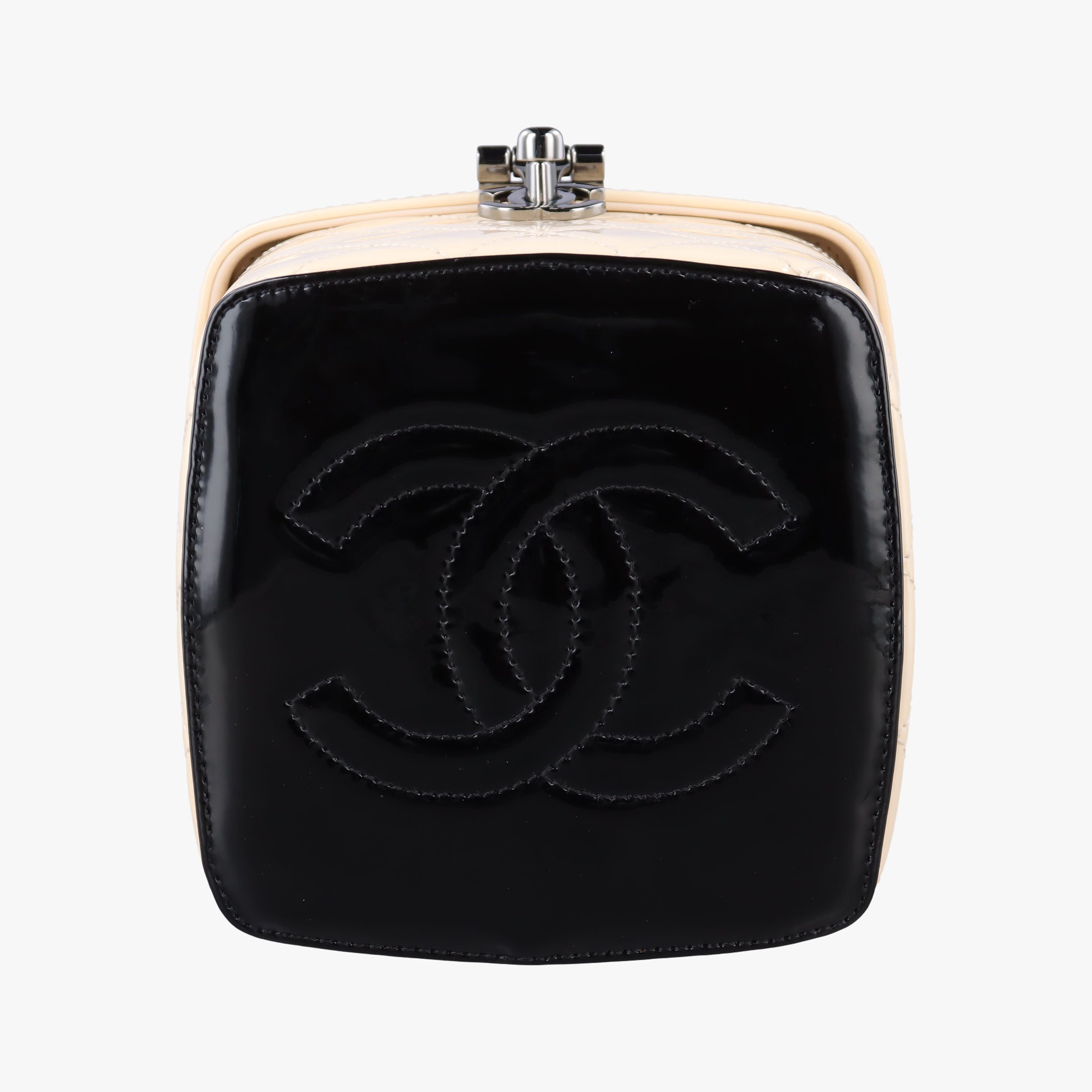 Secondhand Chanel Vanity Matelasse Chain Handle White Patent Leather A91055 handbag | stylenewstar
