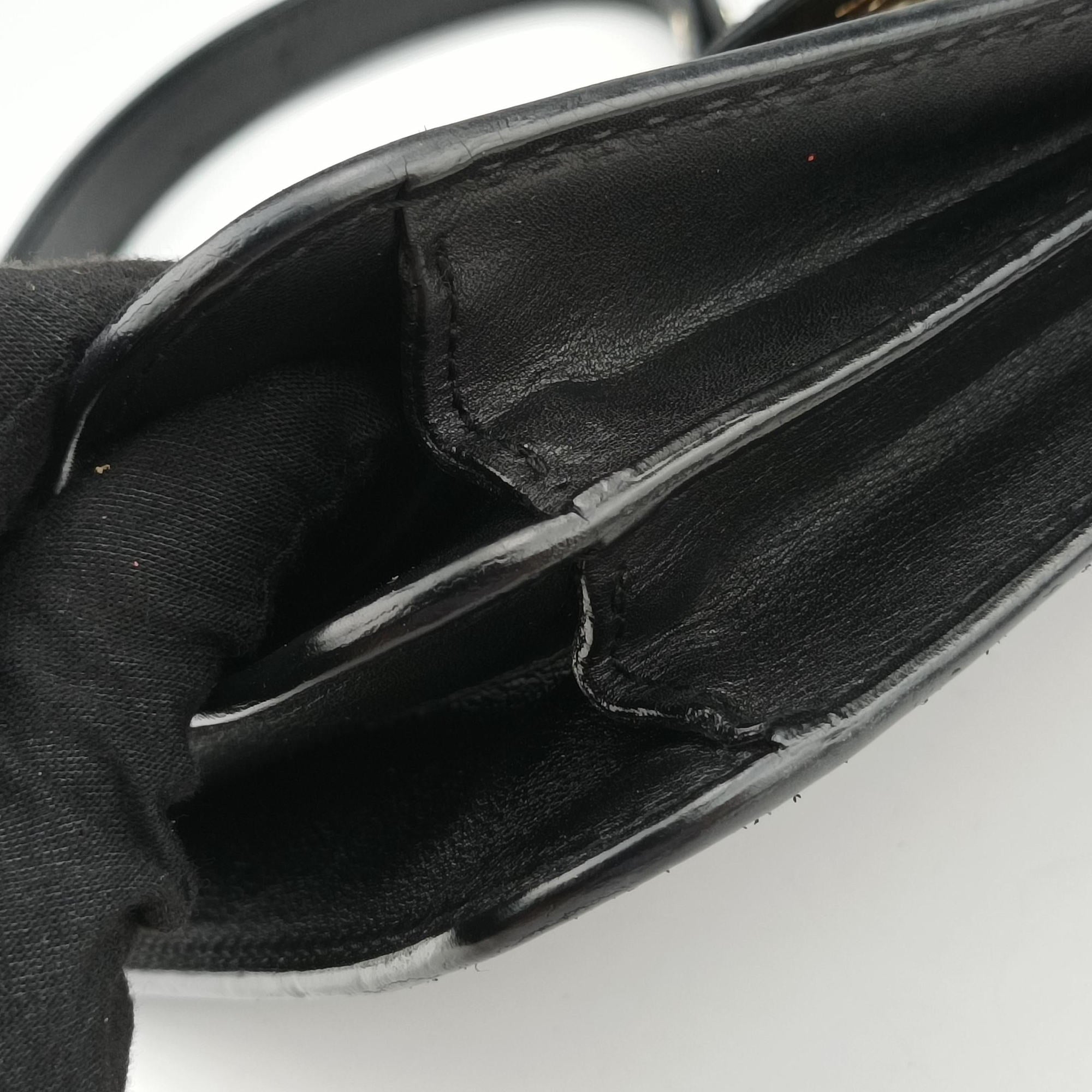 Secondhand Gucci Interlocking 1973 Flap Black Leather 277522 shoulderbag | stylenewstar