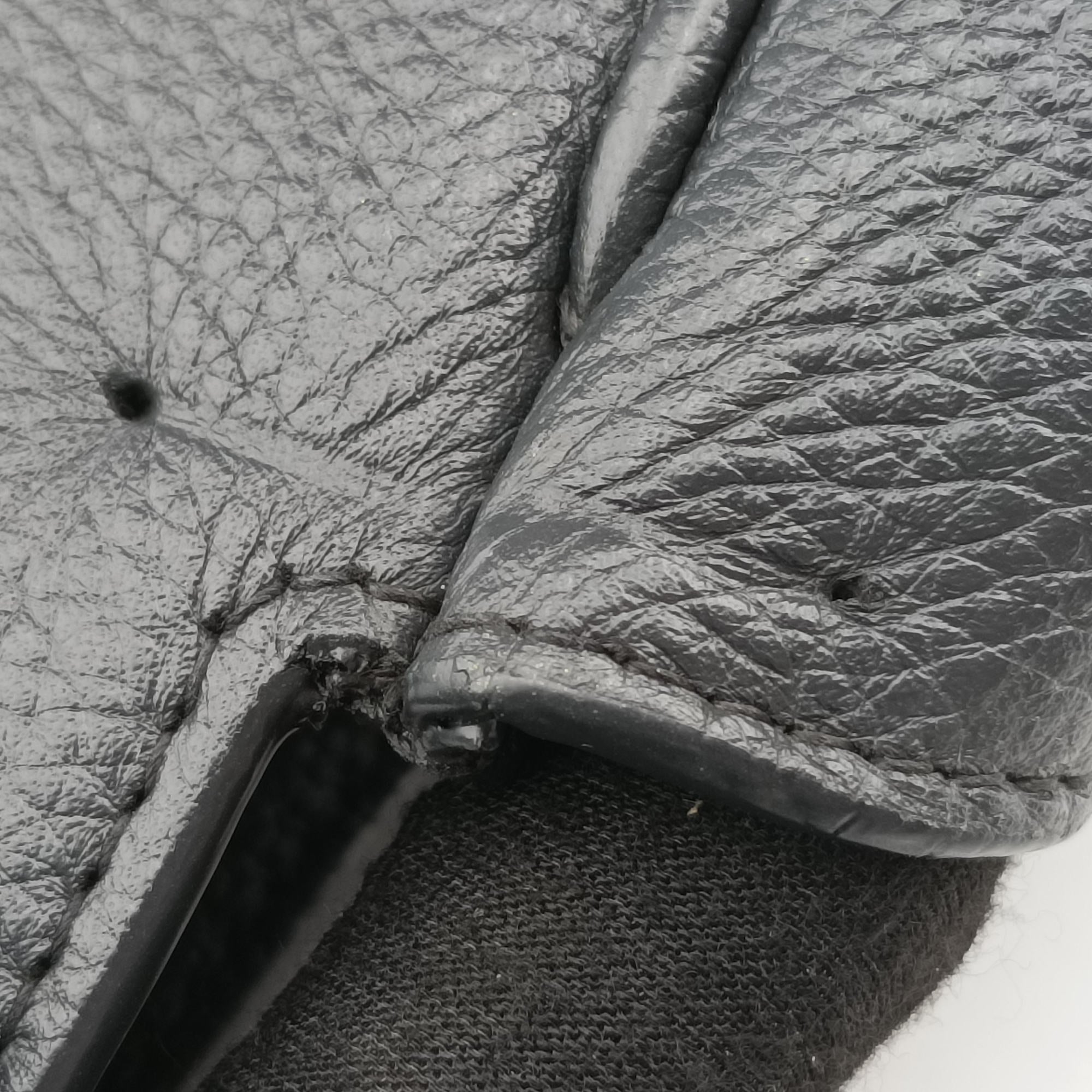 Pre-owned Ferragamo Studio Dark Gray Grained Calfskin  shoulderbag | stylenewstar