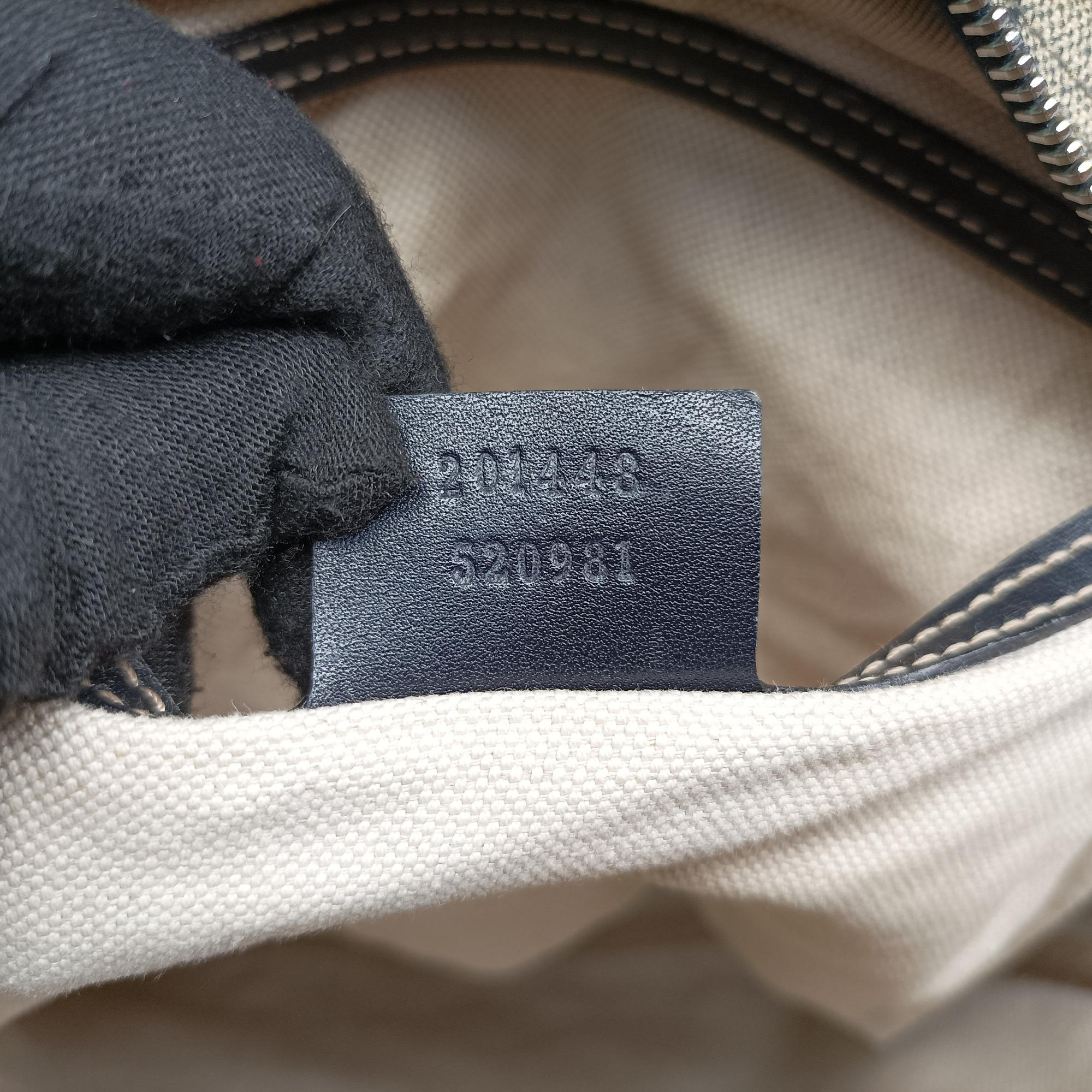 Secondhand Gucci GG Imprime Messenger Beige × Navy PVC coated canvas×leather 201448 shoulderbag | stylenewstar