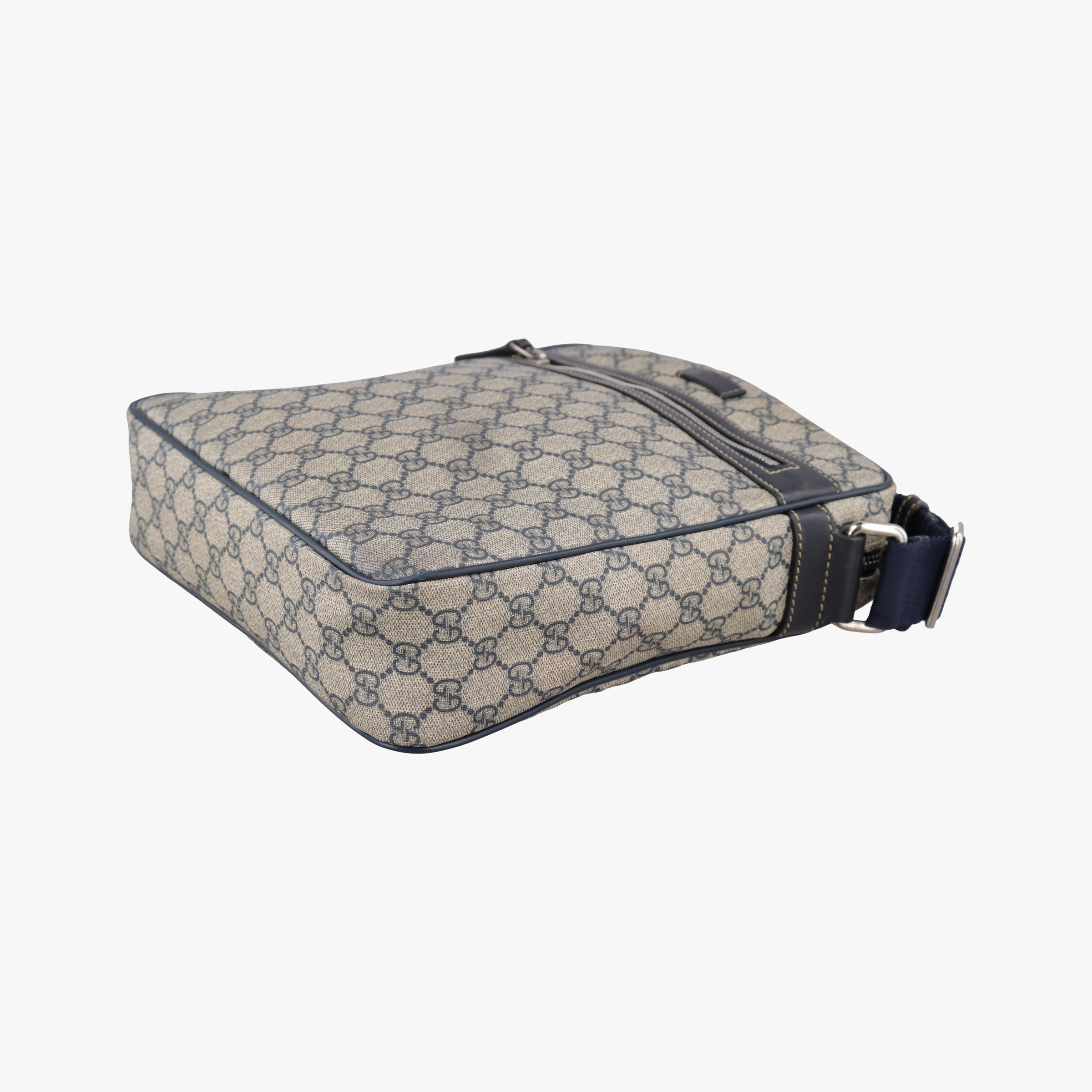 Secondhand Gucci GG Imprime Messenger Beige × Navy PVC coated canvas×leather 201448 shoulderbag | stylenewstar