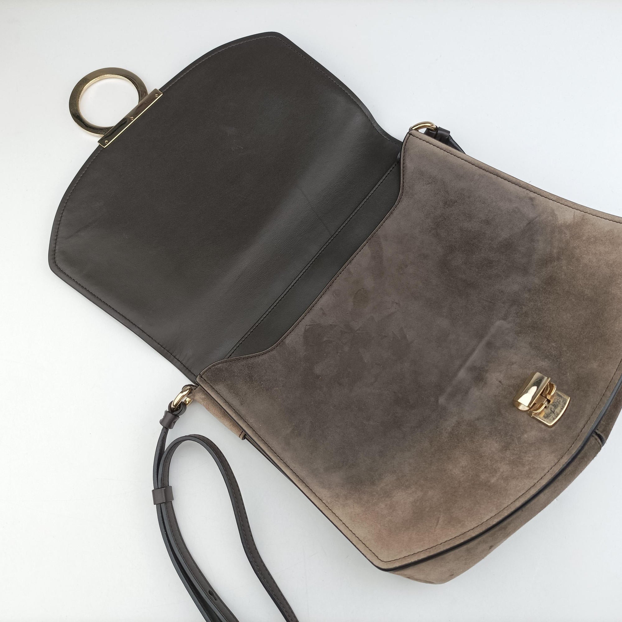 Pre-owned Ferragamo Margot Grey×Taupe Mixed Suede × leather  shoulderbag | stylenewstar