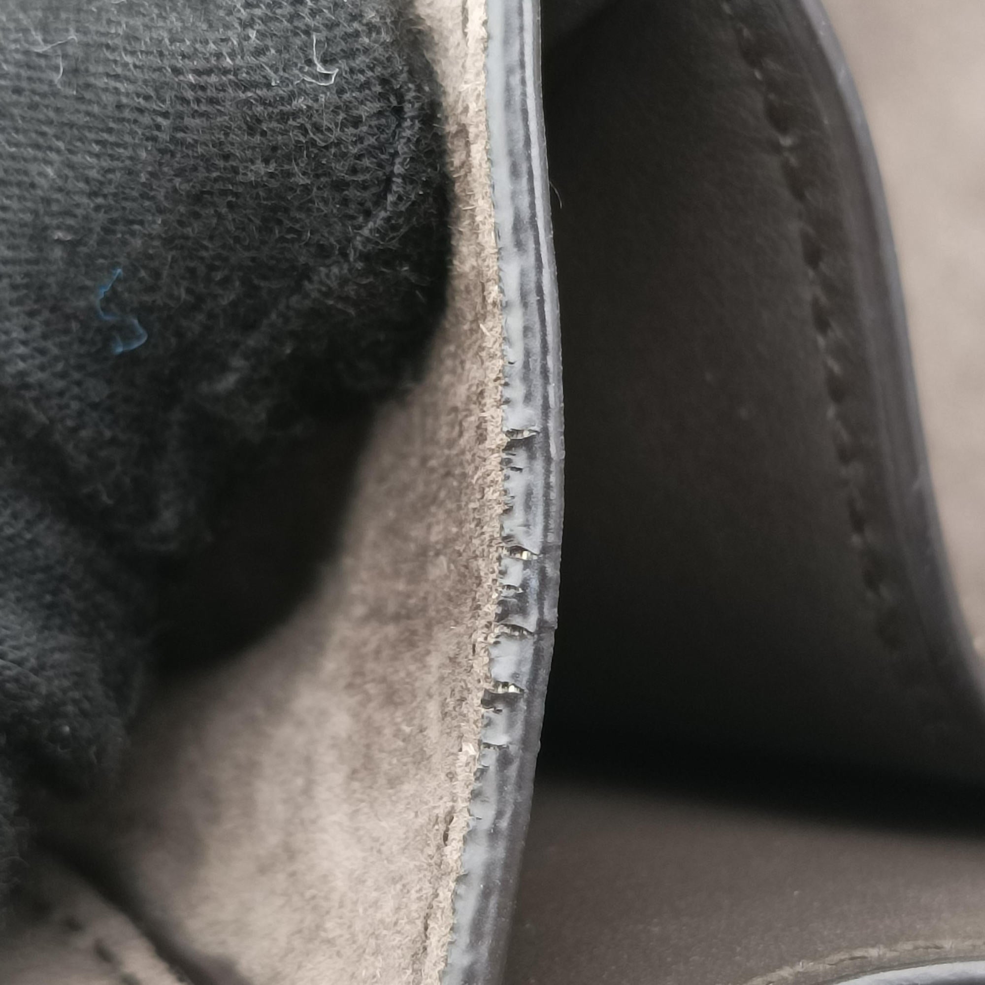 Pre-owned Ferragamo Margot Grey×Taupe Mixed Suede × leather  shoulderbag | stylenewstar
