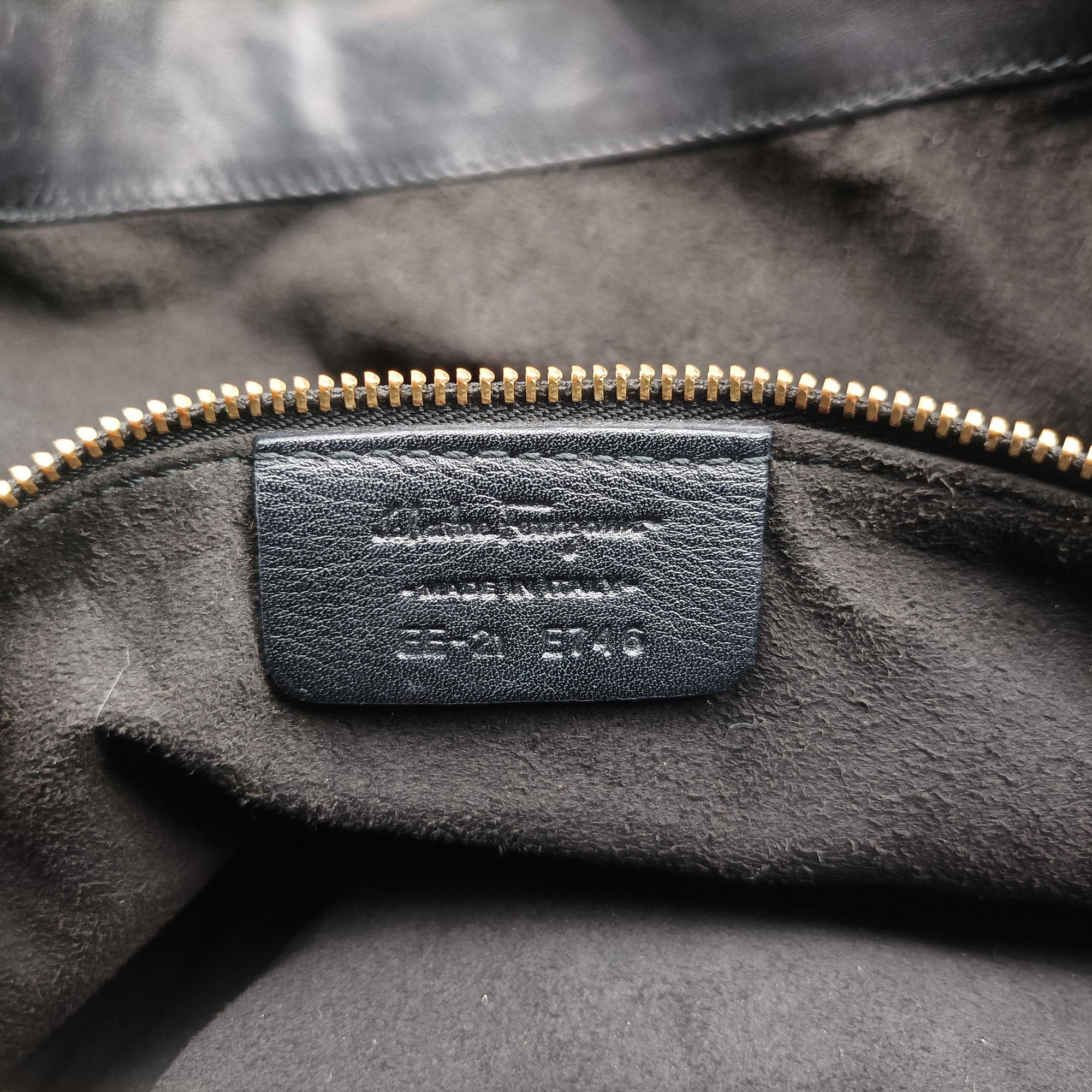 Pre-owned Ferragamo Enny hobo Black Leather  shoulderbag | stylenewstar