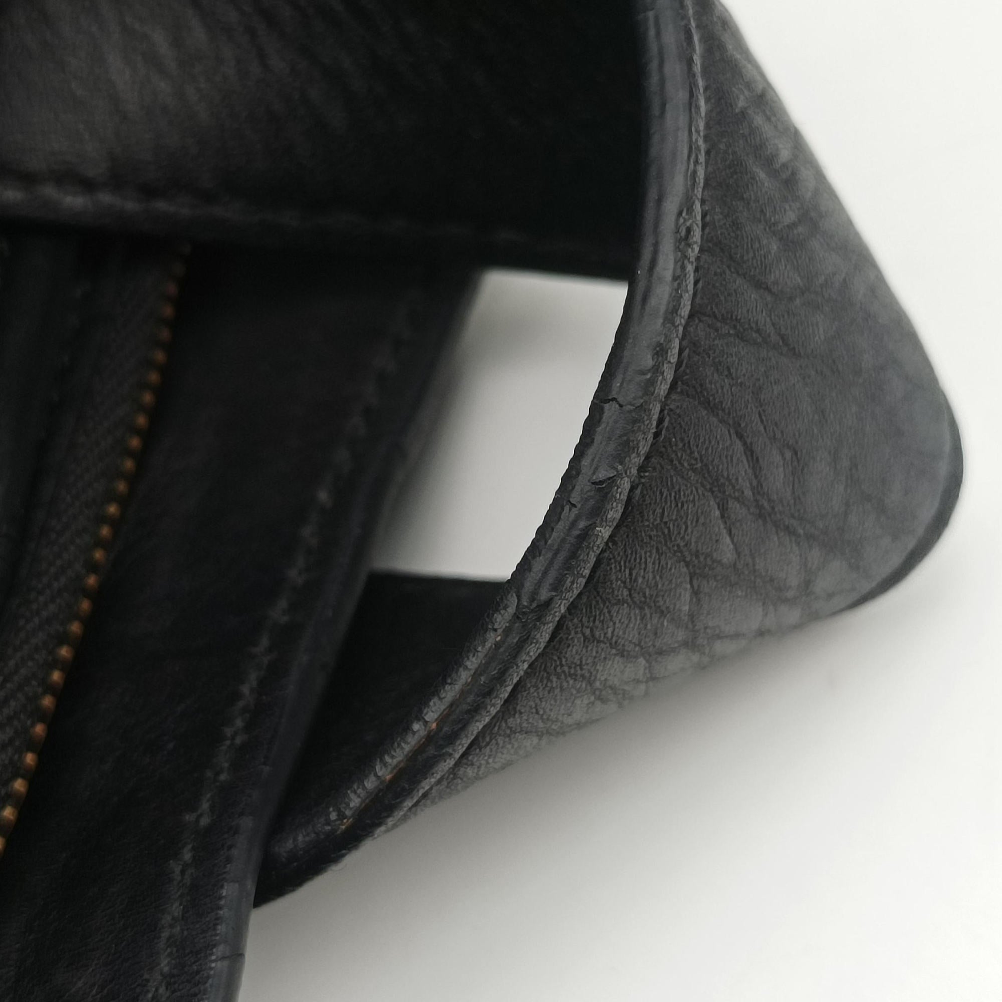 Pre-owned Ferragamo Enny hobo Black Leather  shoulderbag | stylenewstar