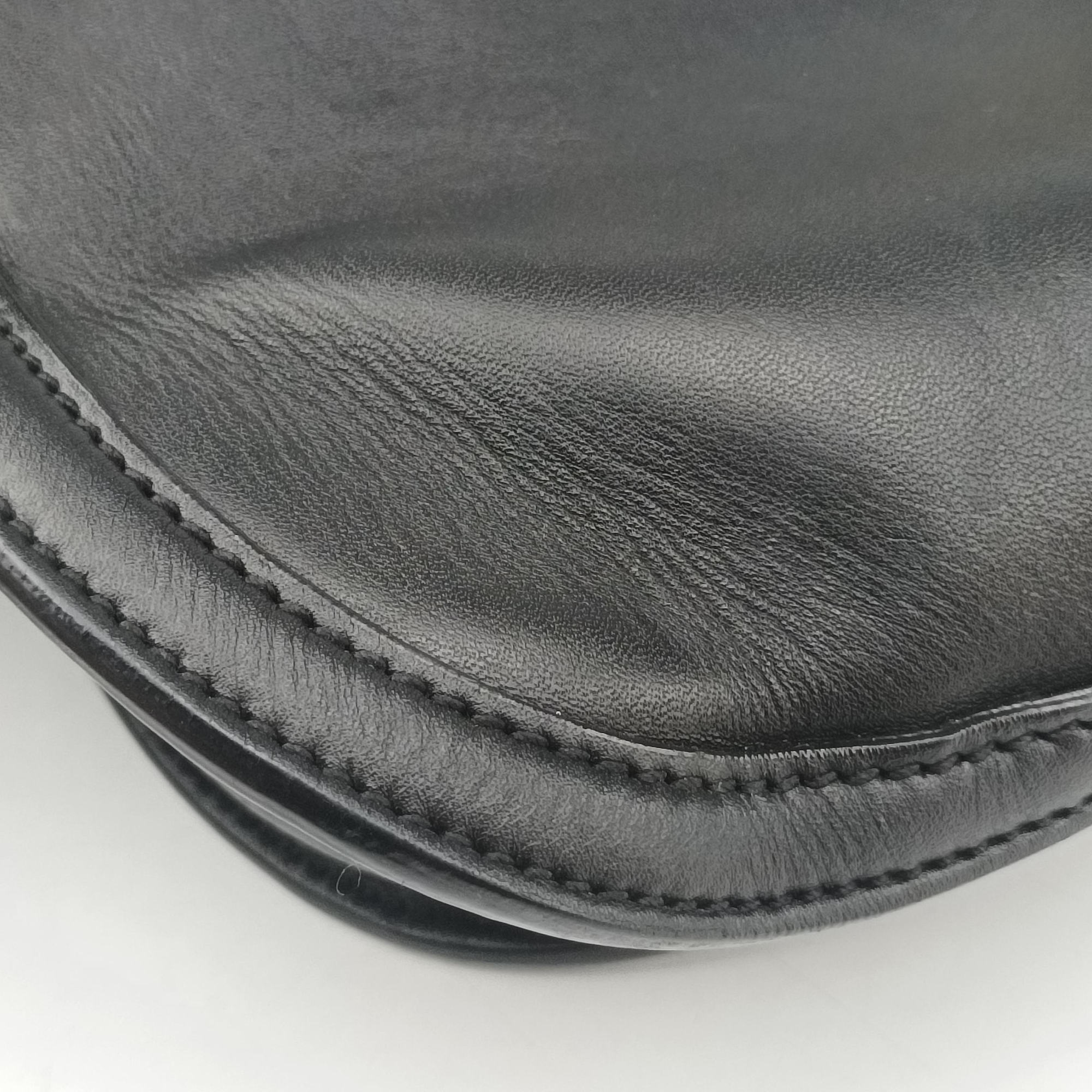Pre-owned Ferragamo Enny hobo Black Leather  shoulderbag | stylenewstar