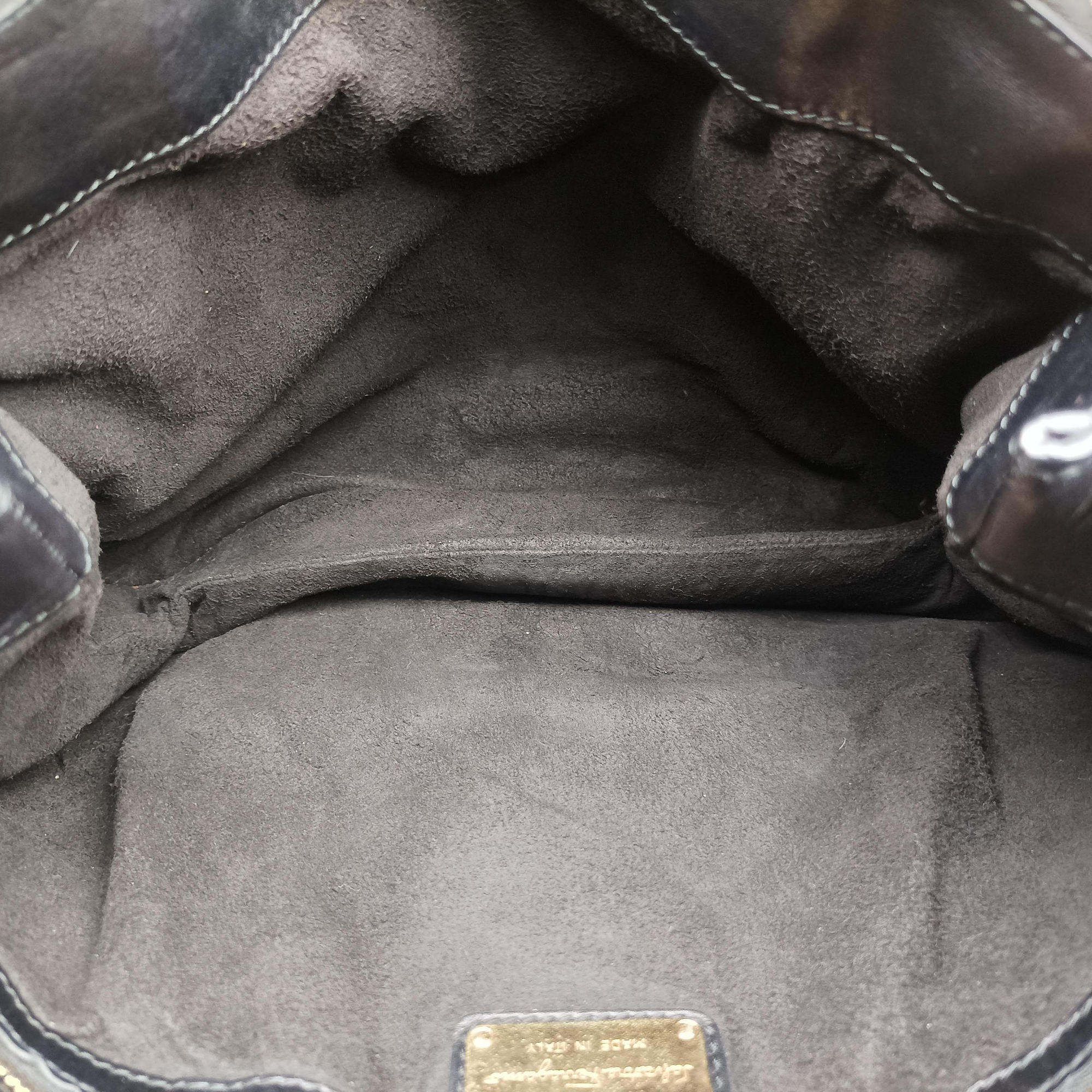 Pre-owned Ferragamo Enny hobo Black Leather  shoulderbag | stylenewstar