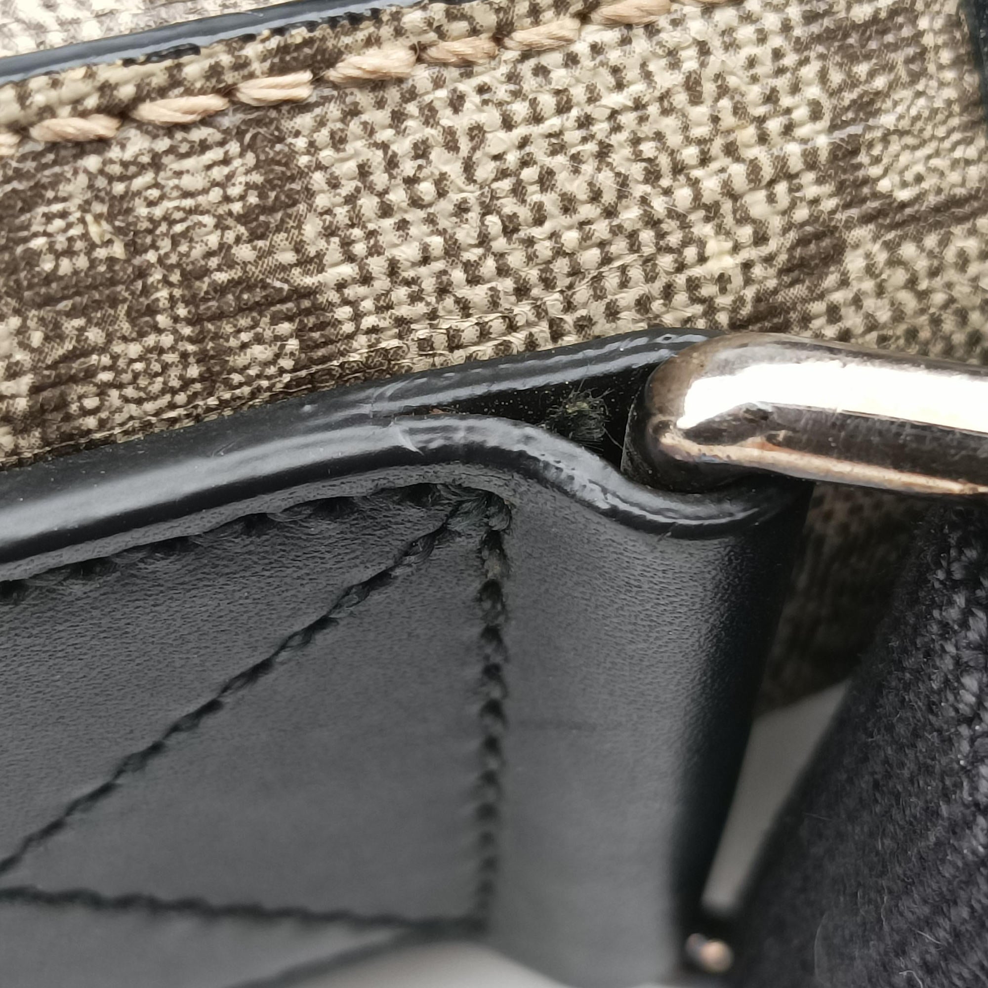 Pre-owned Gucci GG Plus GG Supreme Beige×black PVC coated canvas×Leather 406367 shoulderbag | stylenewstar