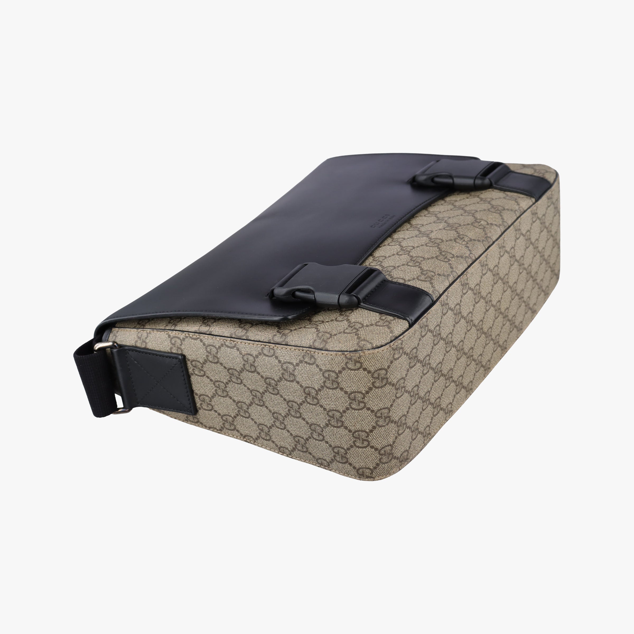 Pre-owned Gucci GG Plus GG Supreme Beige×black PVC coated canvas×Leather 406367 shoulderbag | stylenewstar