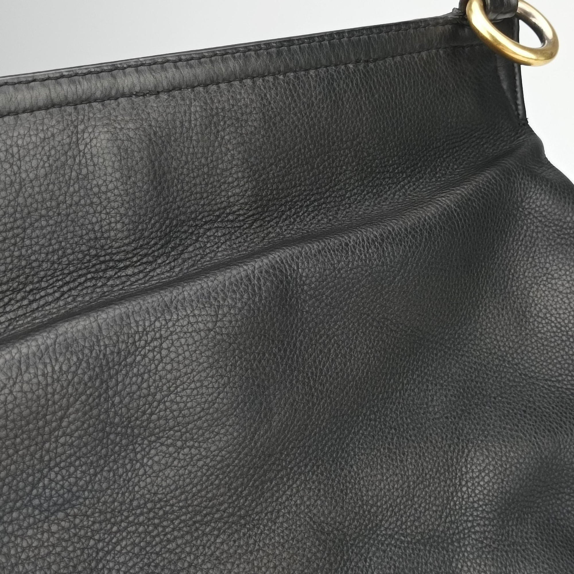 Vintage Burberry Bridle Black Leather  shoulderbag | stylenewstar