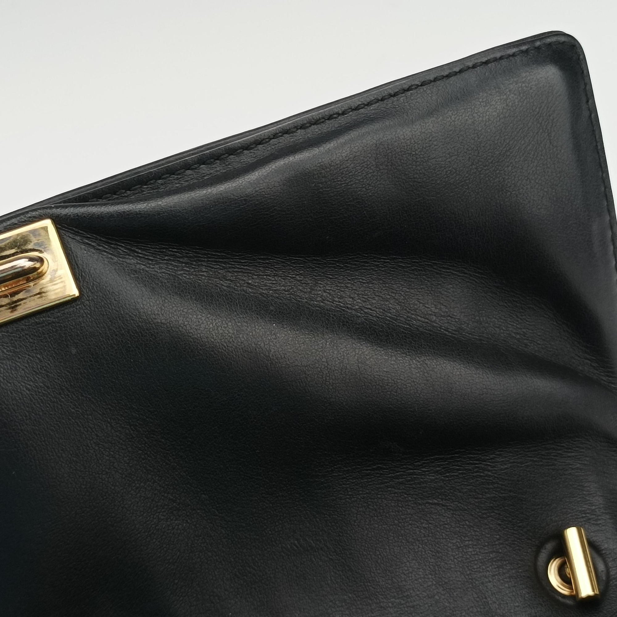 Secondhand Ferragamo Vara Logo Ribbon Stripe Black Leather  shoulderbag | stylenewstar