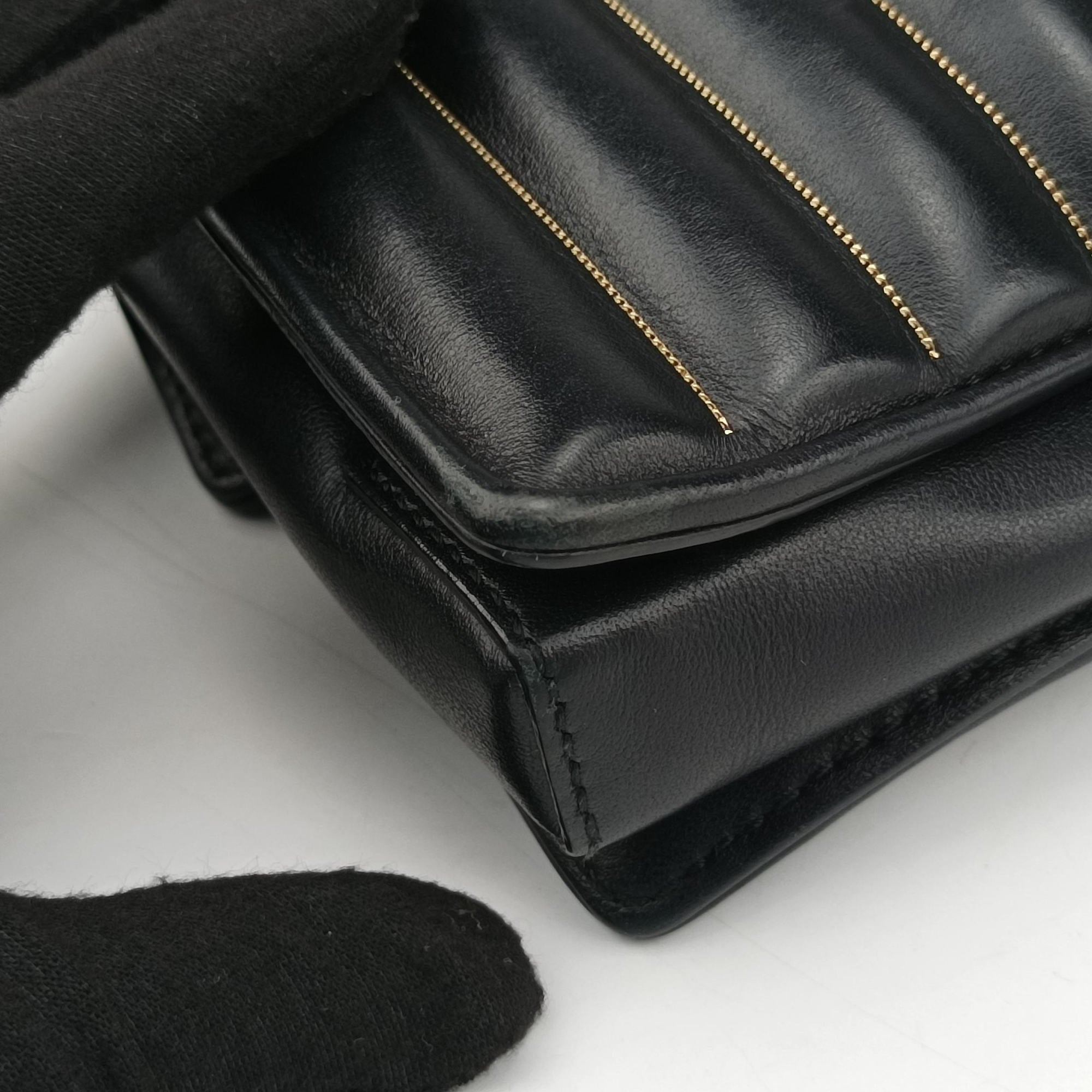Secondhand Ferragamo Vara Logo Ribbon Stripe Black Leather  shoulderbag | stylenewstar