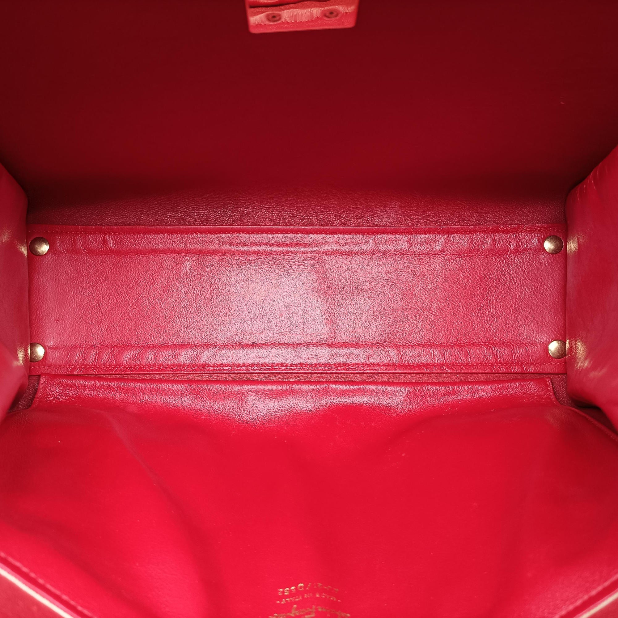 Vintage Ferragamo Gancini Juliet Beige leather  handbag | stylenewstar