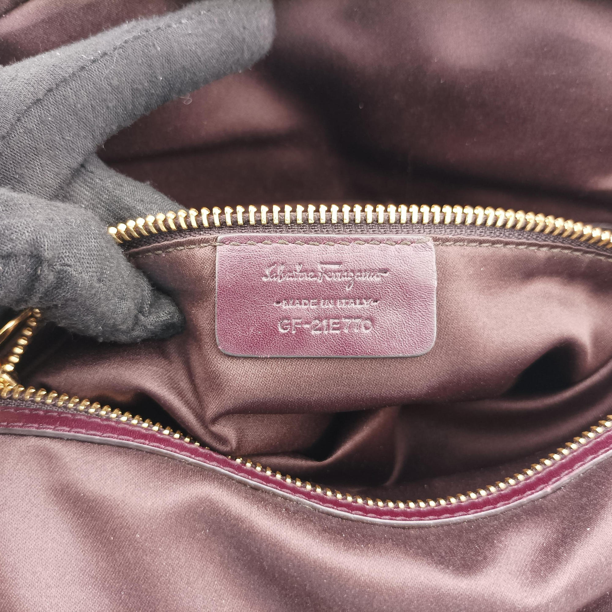 Pre-owned Ferragamo fiamma Burgundy Leather  handbag | stylenewstar