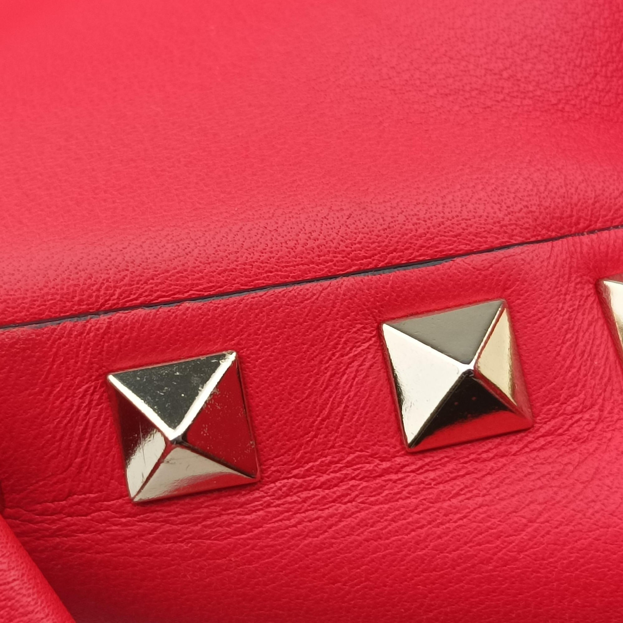 Pre-owned Valentino Rockstud Red Leather  backpack/rucksack | stylenewstar